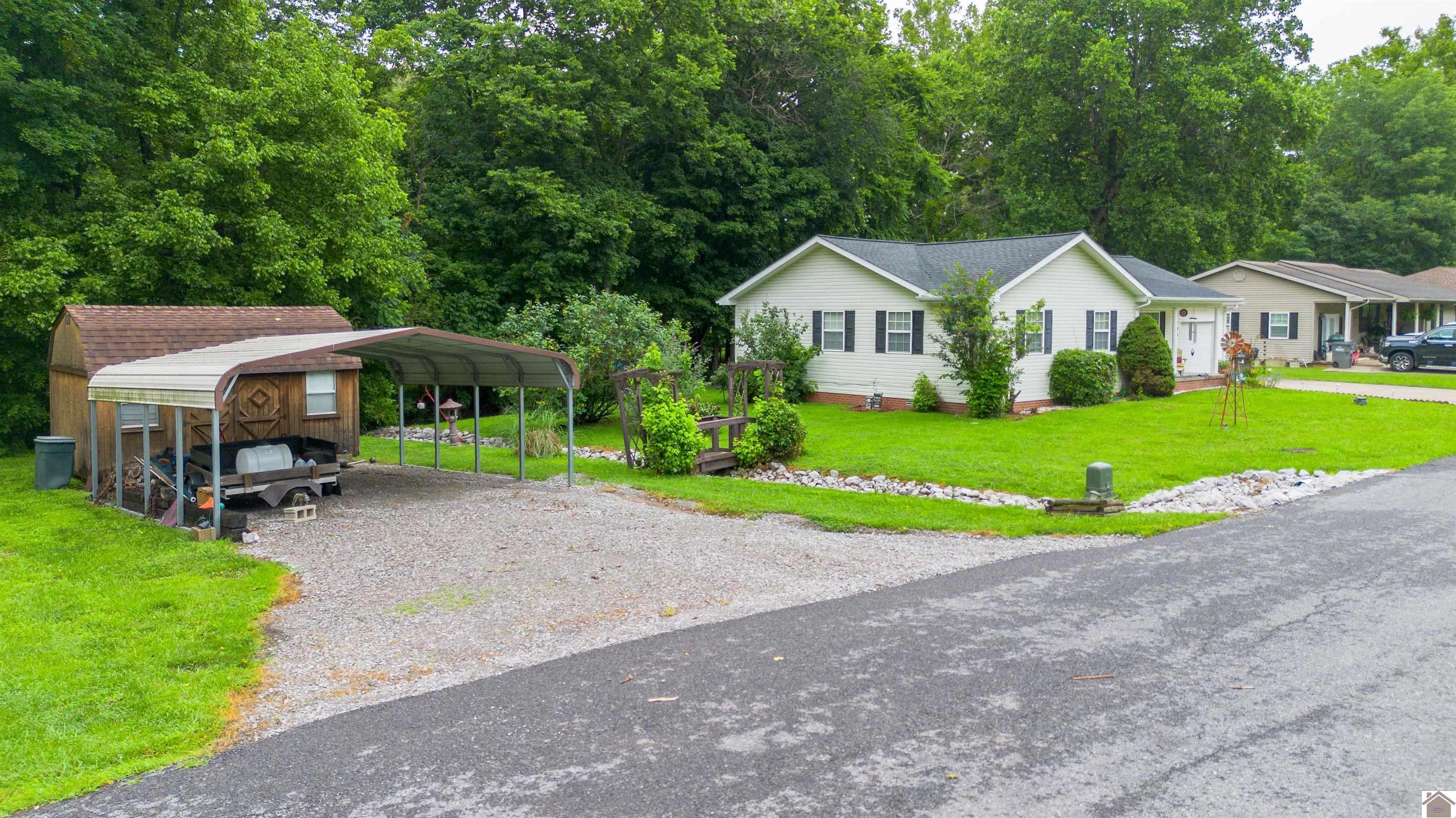196 Pebble Creek Dr