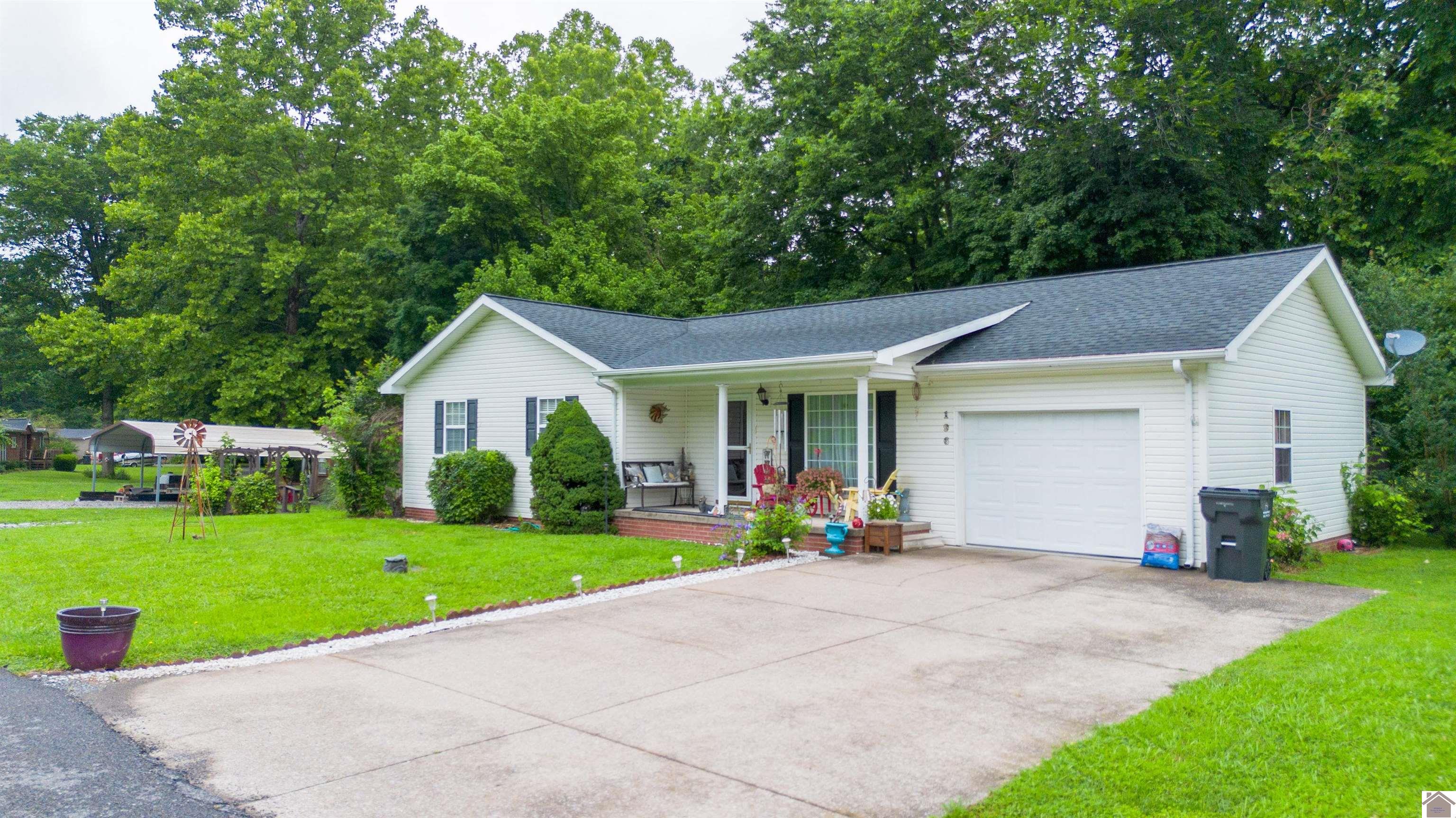 196 Pebble Creek Dr