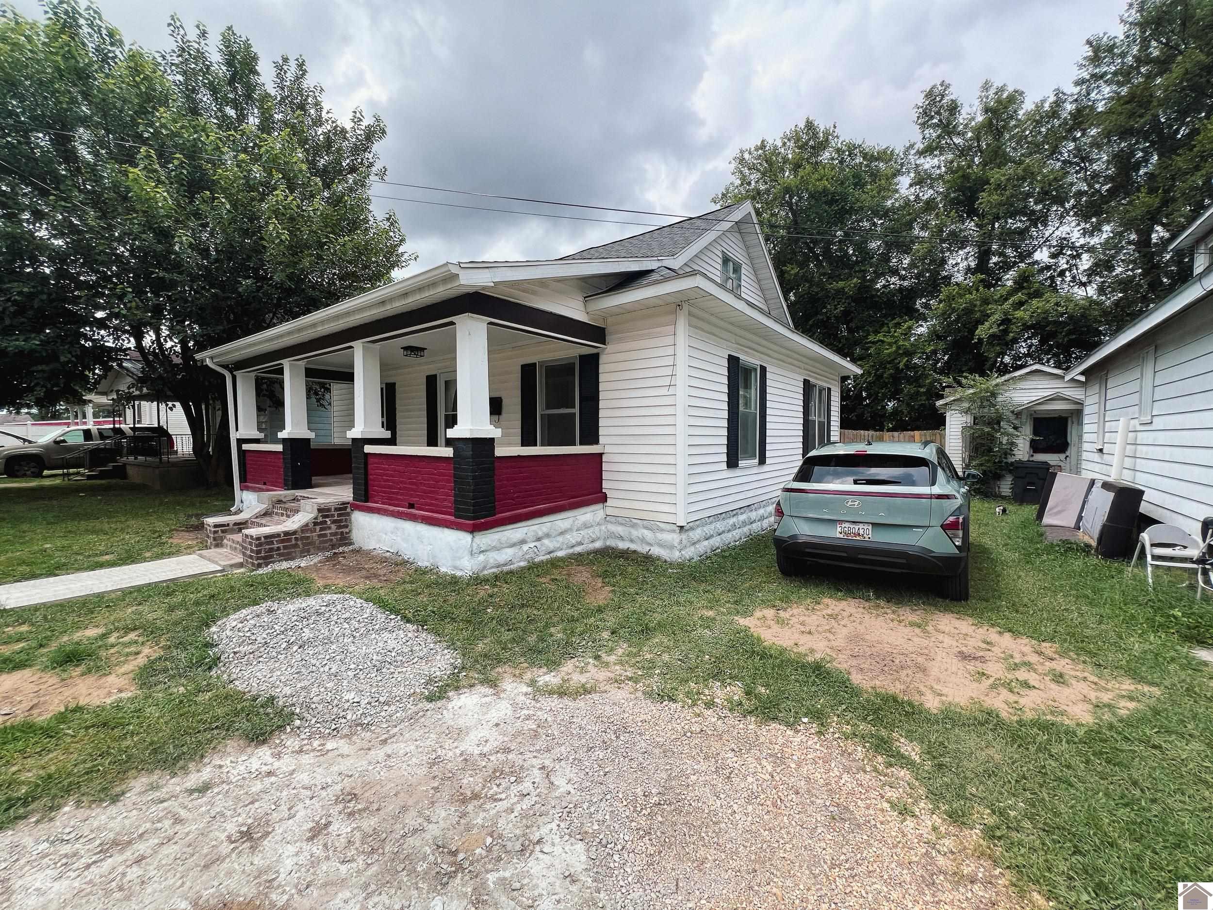 805 Mechanic St