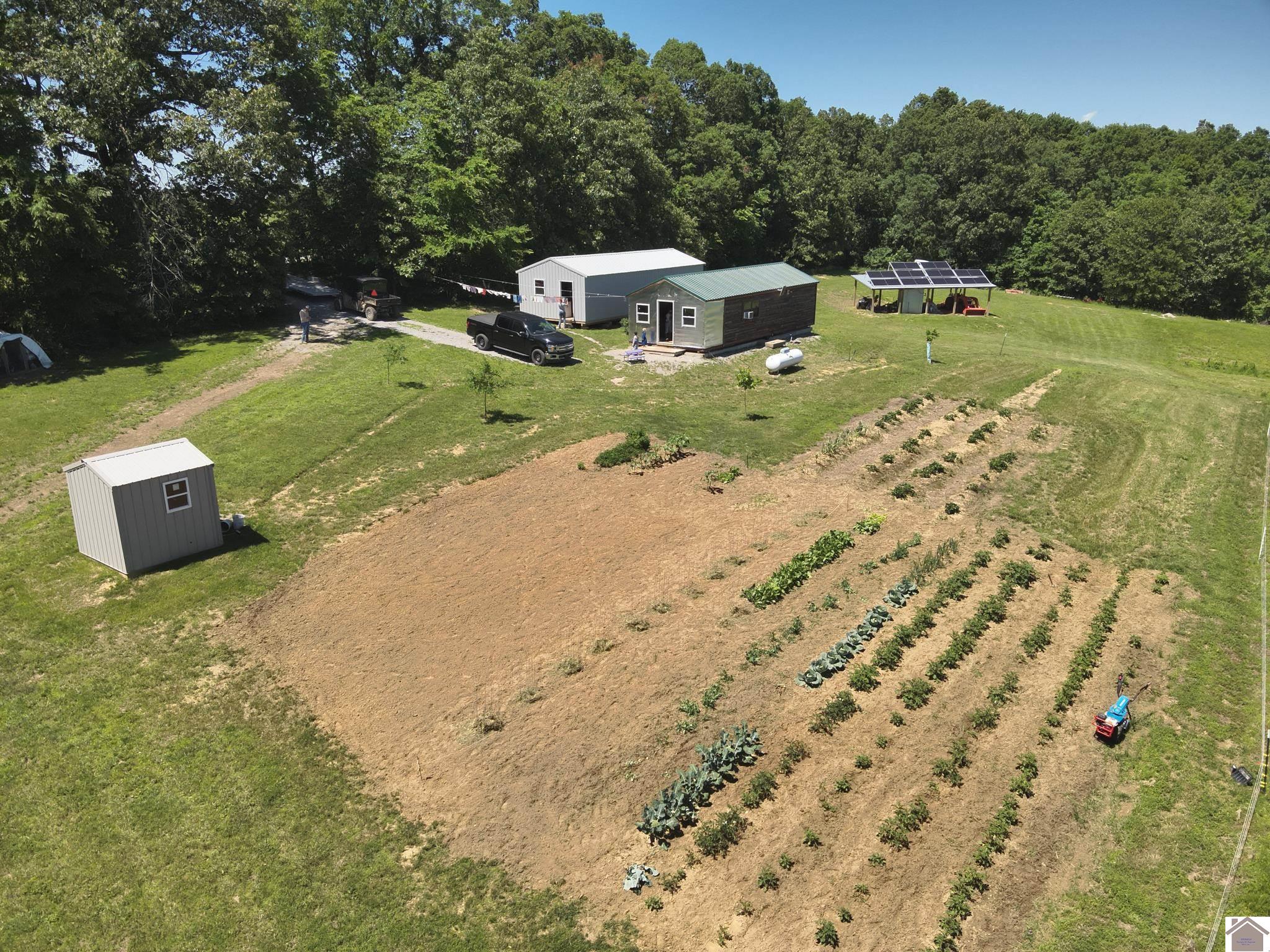 869 Cave Springs Rd