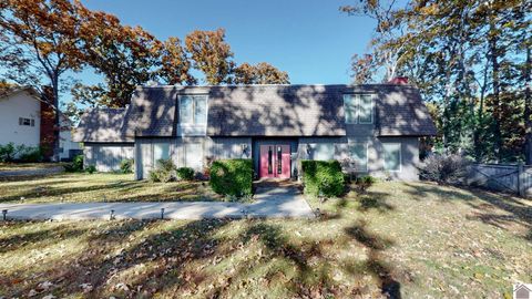 2115 Gatesborough Circle Murray KY 42071