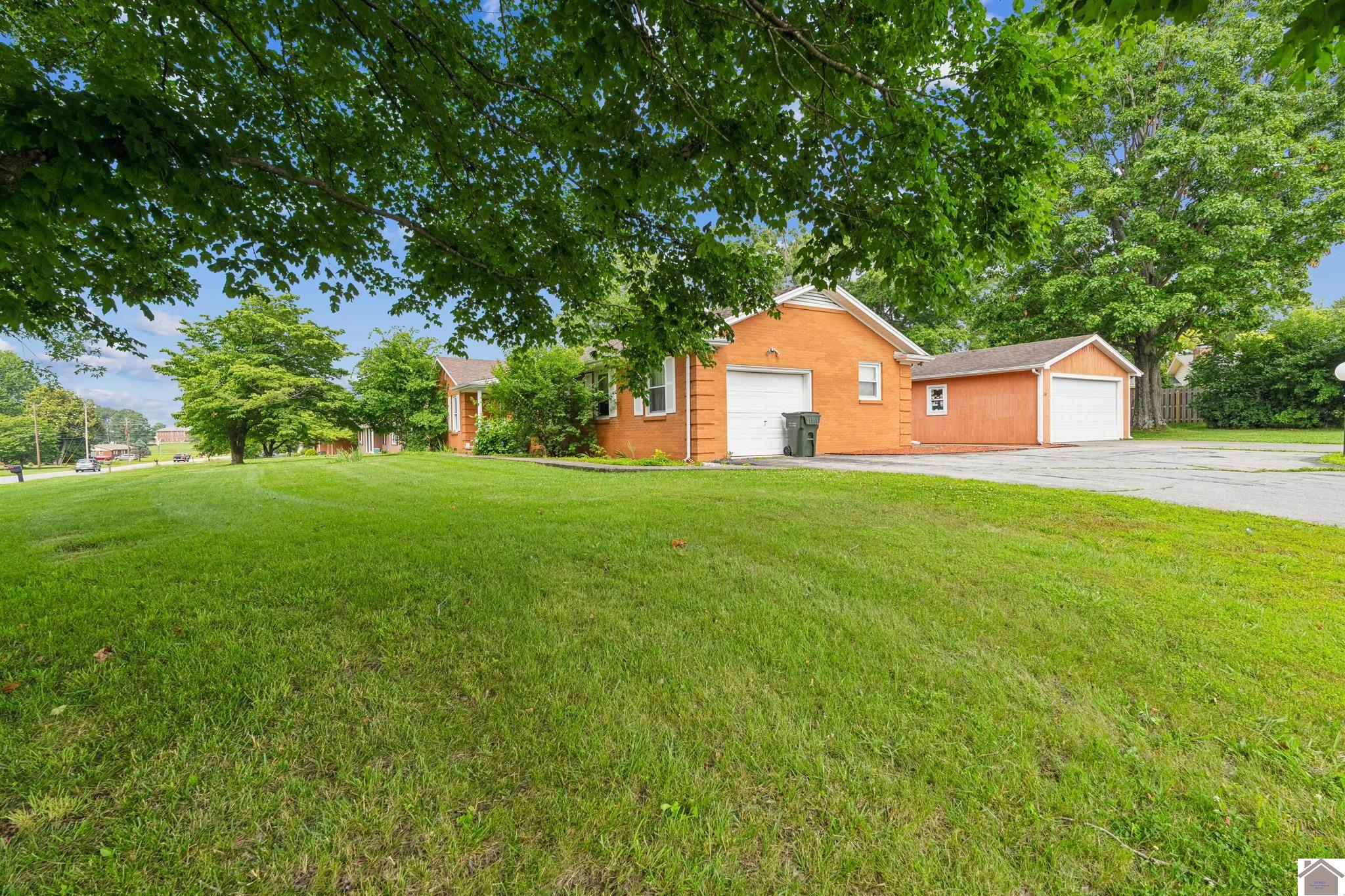 200 Millbrooke Drive