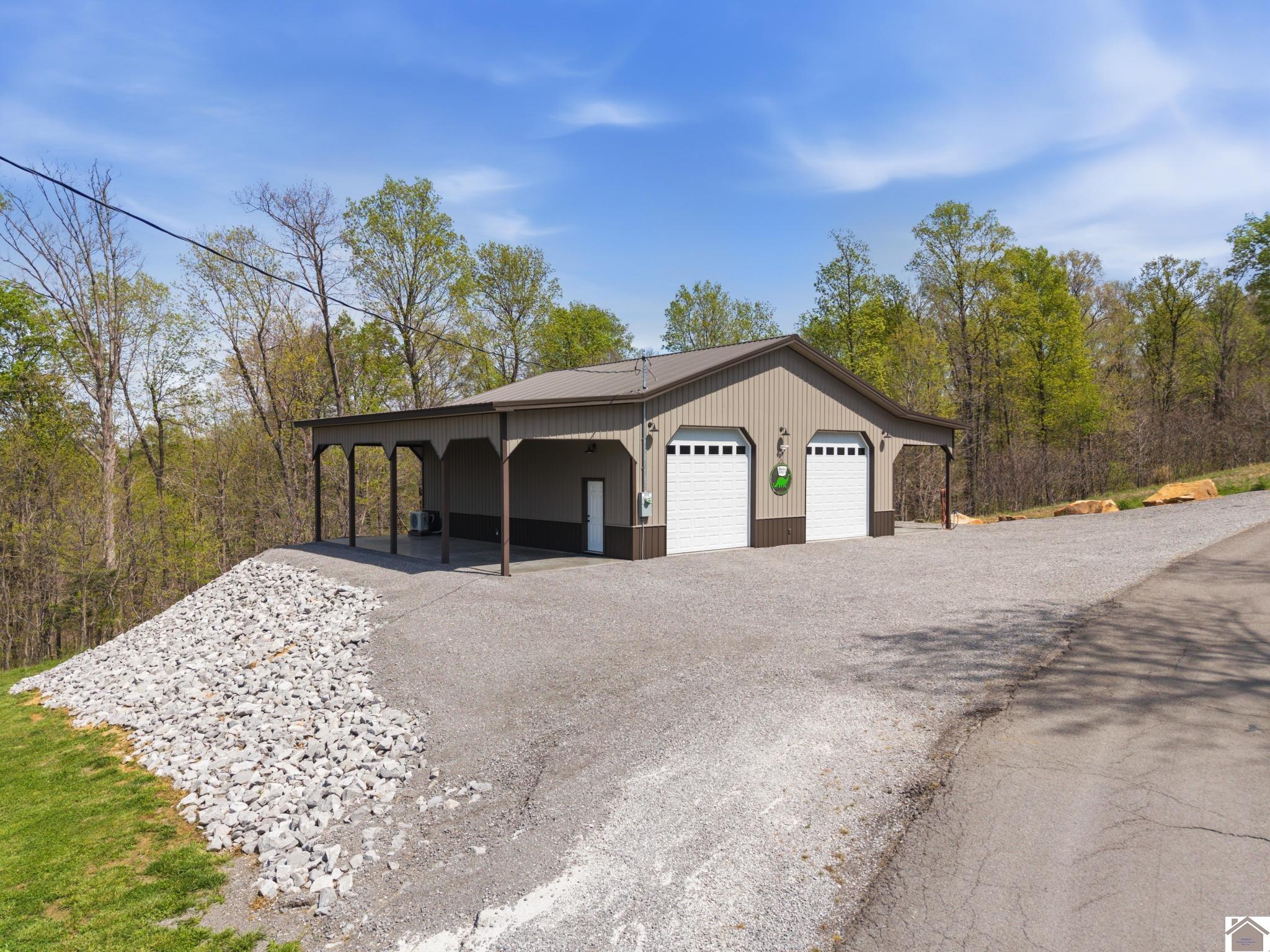 920 View Road