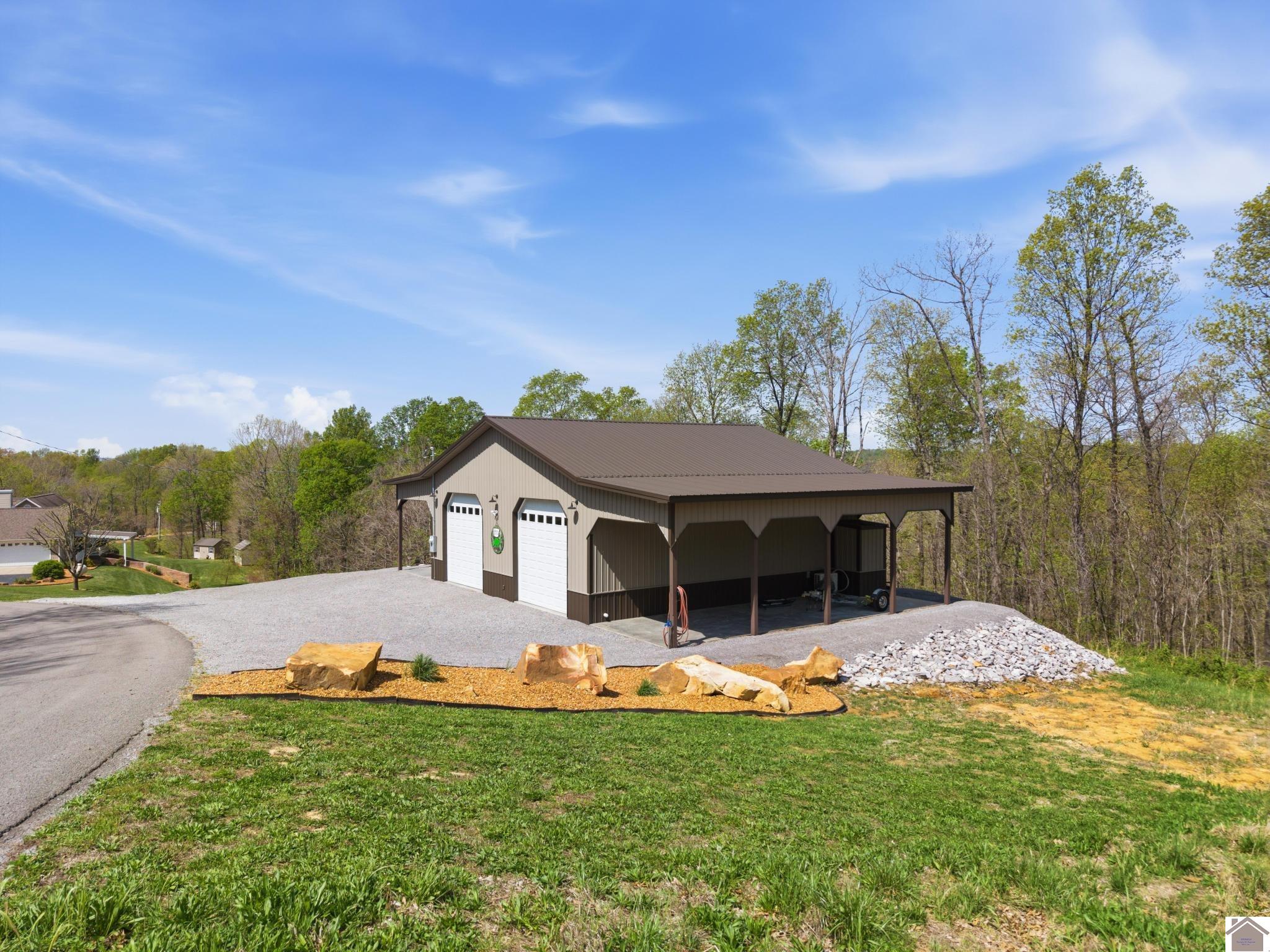 920 View Road