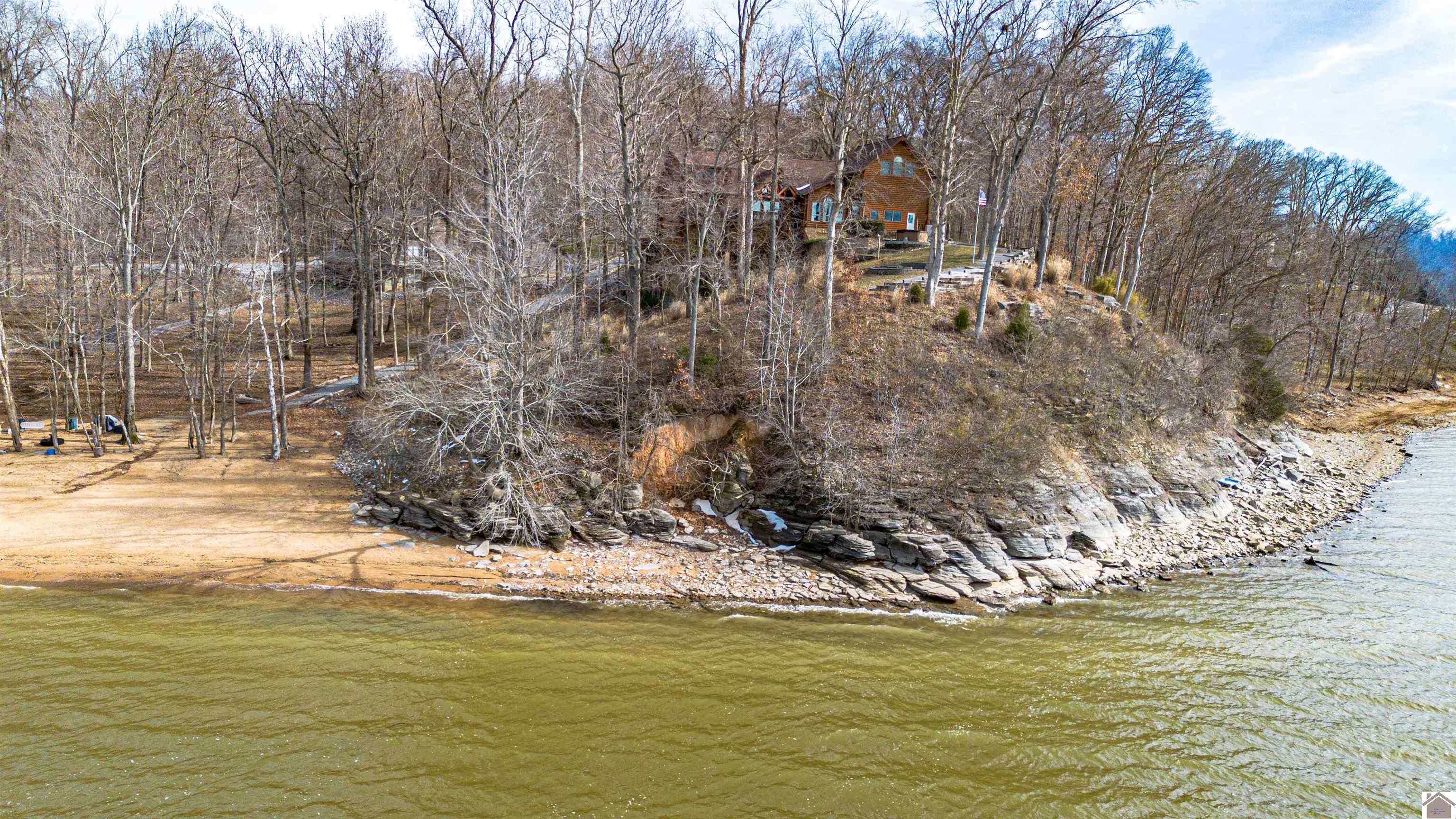 907 N Worthington Way