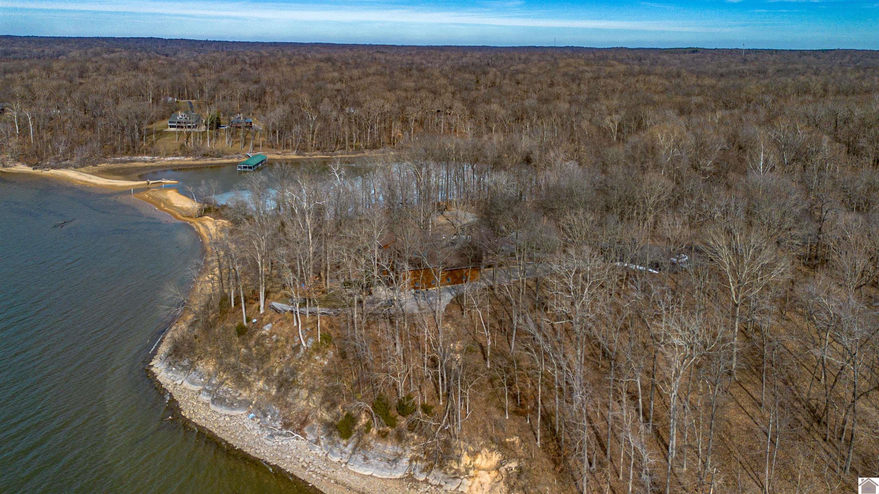 907 N Worthington Way