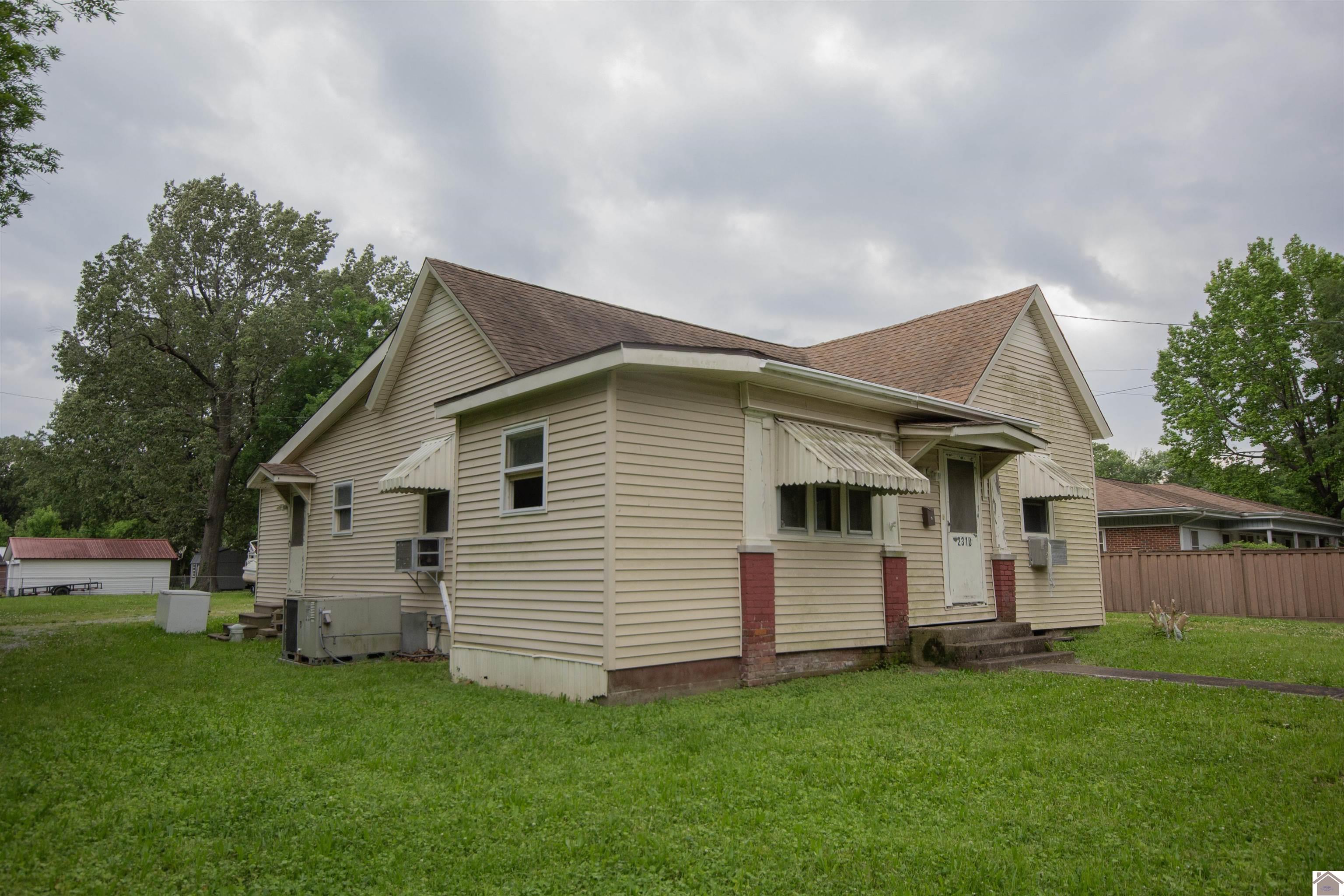 2310 S 28th