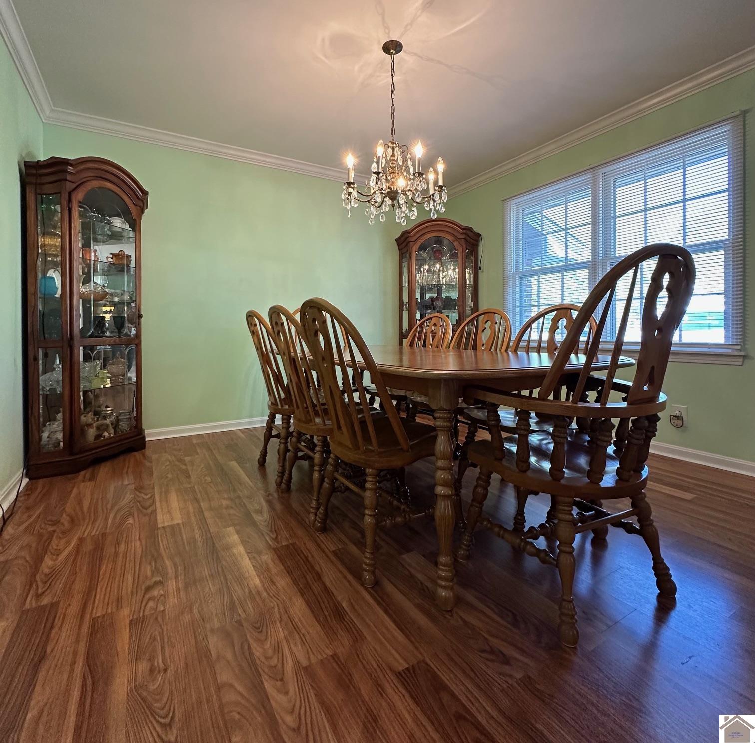 1506 London Drive