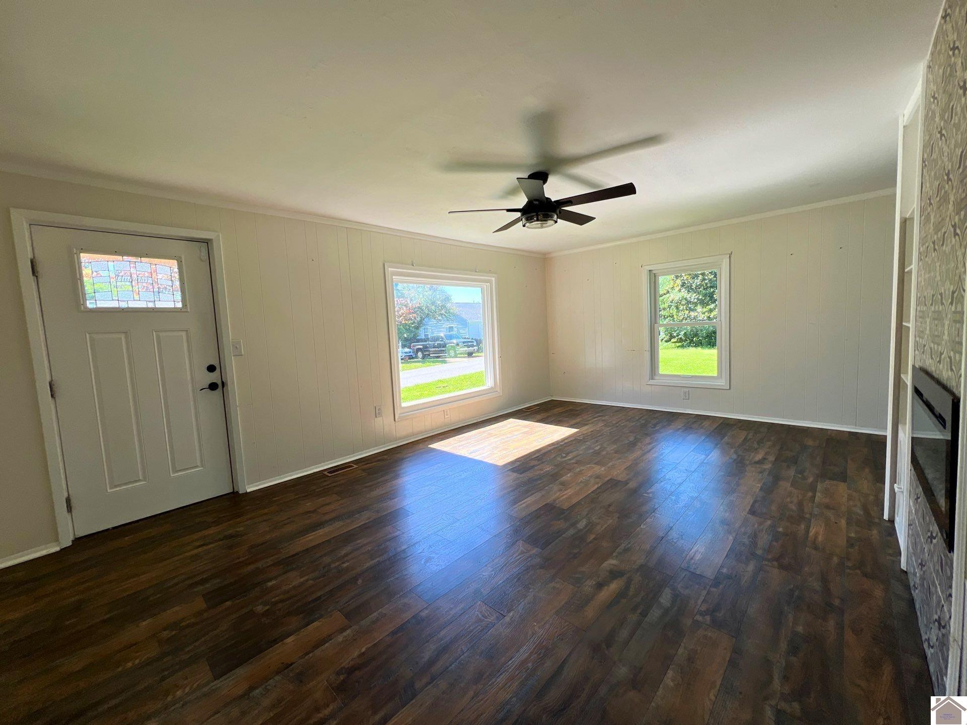 340 Beech St - Photo 4