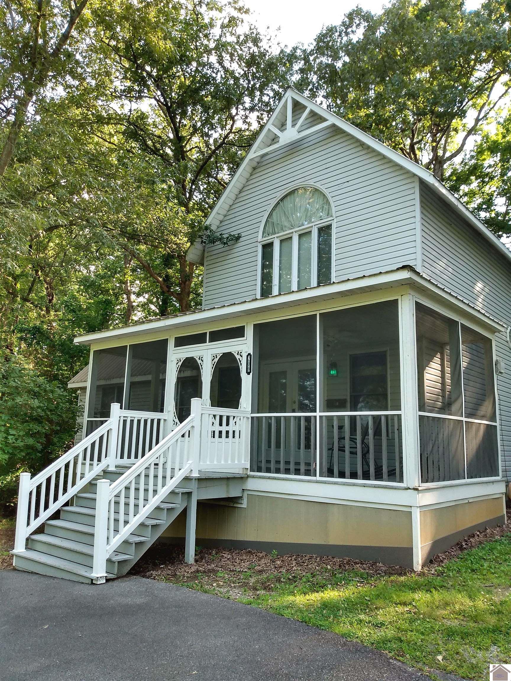 209 Hurst Haven Dr