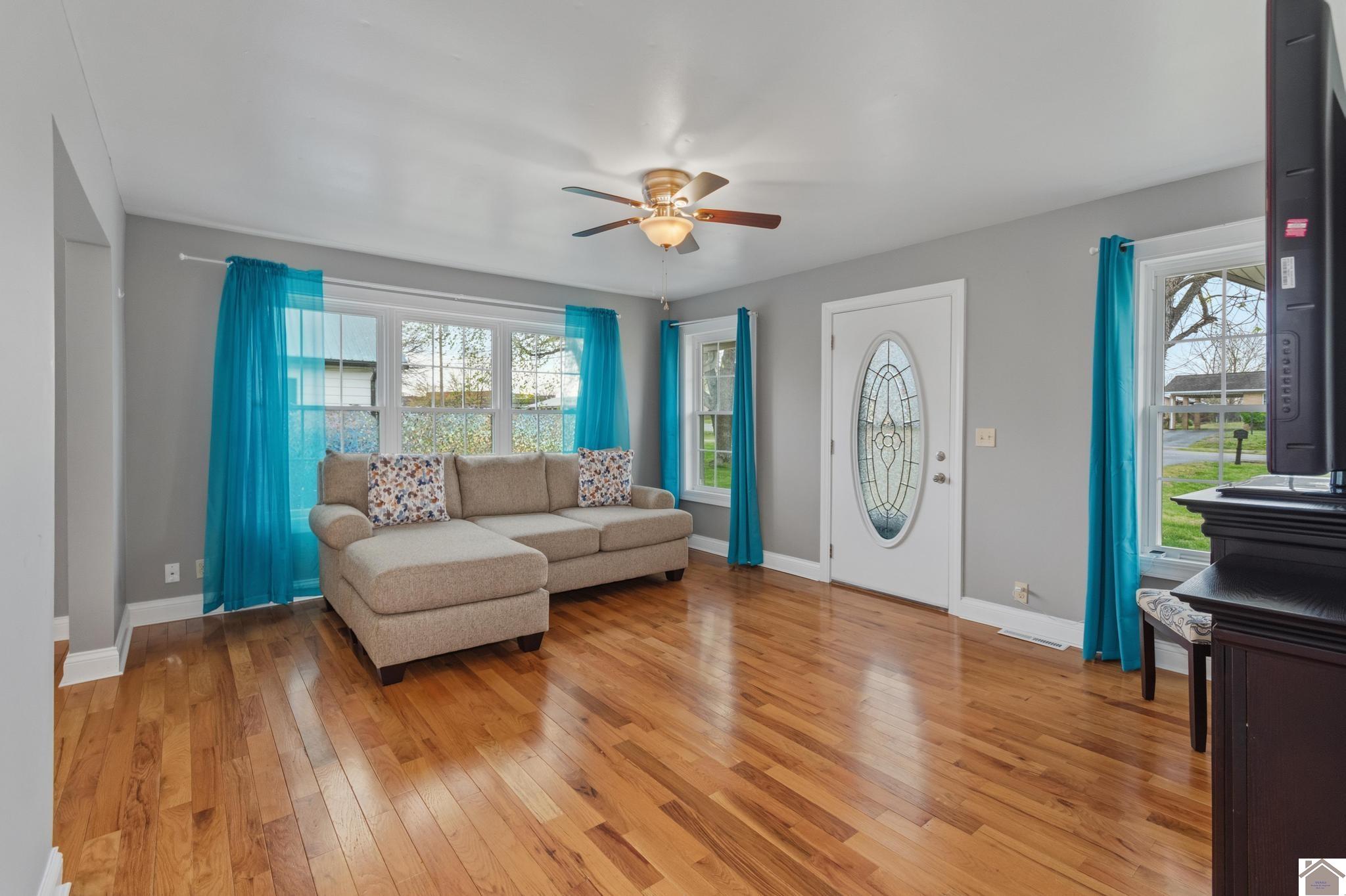 306 W Fairview Ave