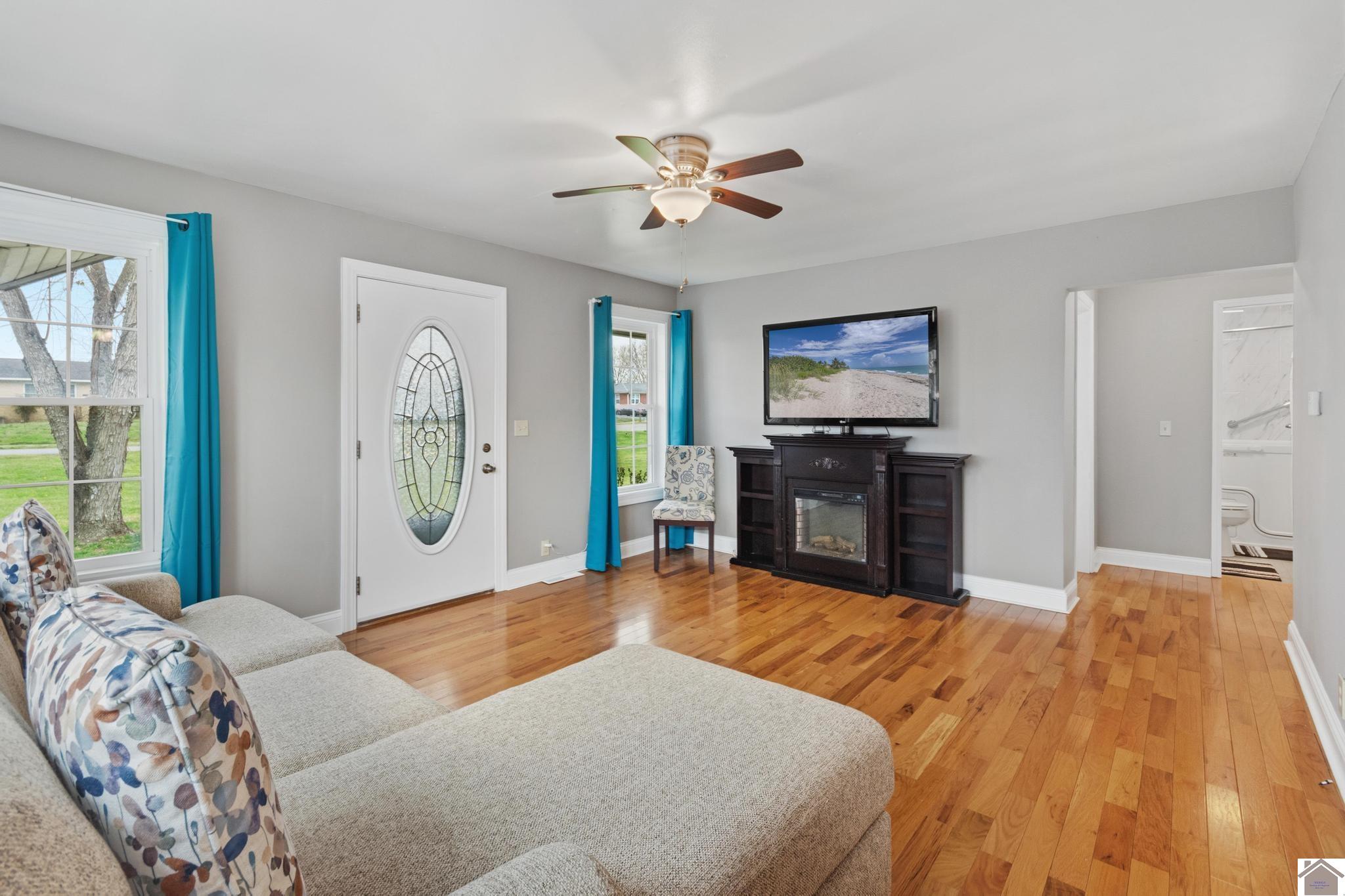 306 W Fairview Ave