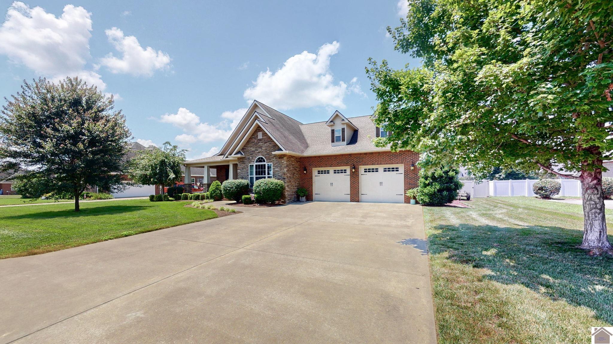 106 Legacy Lane