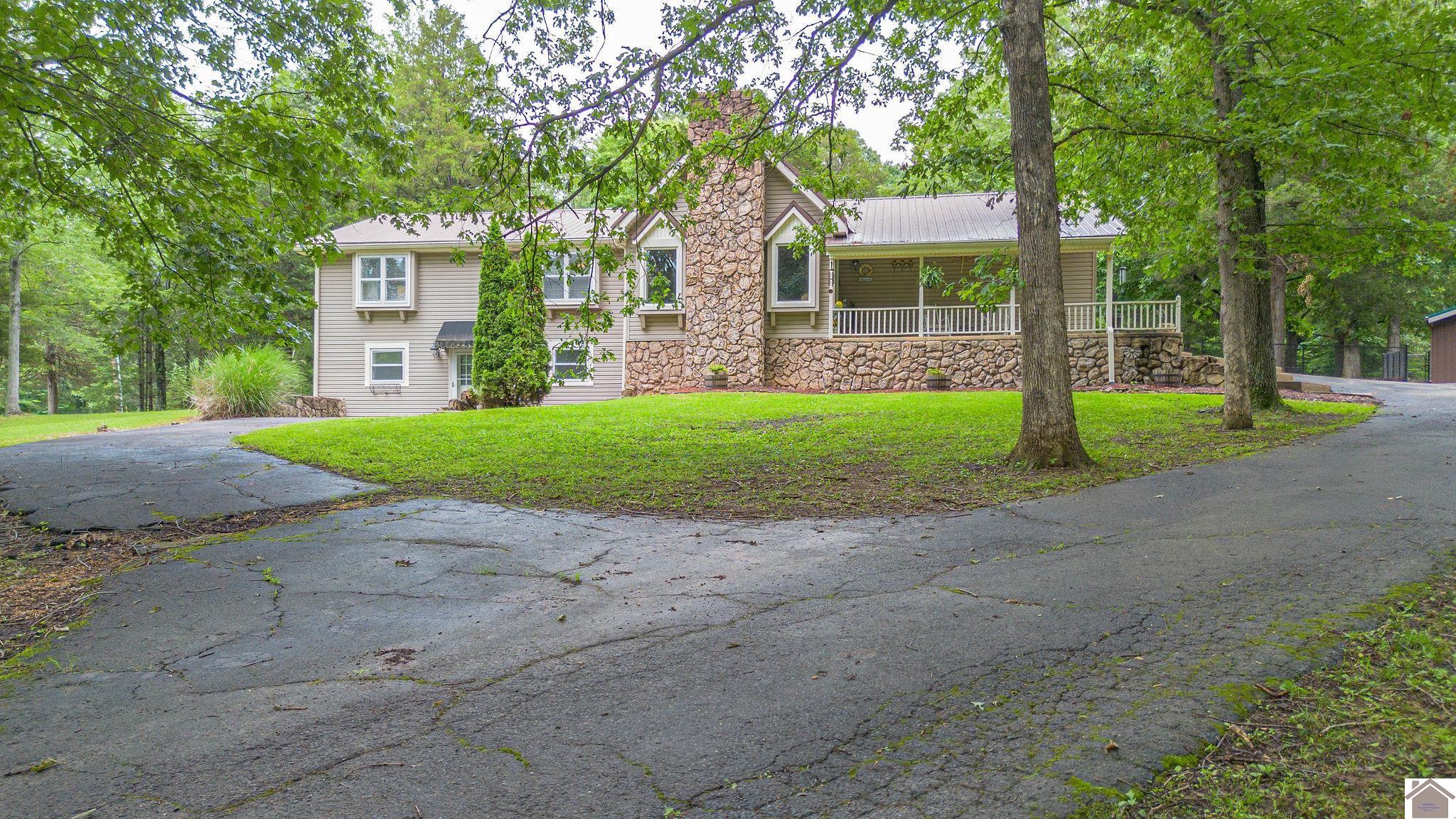 107 Lane's End Dr