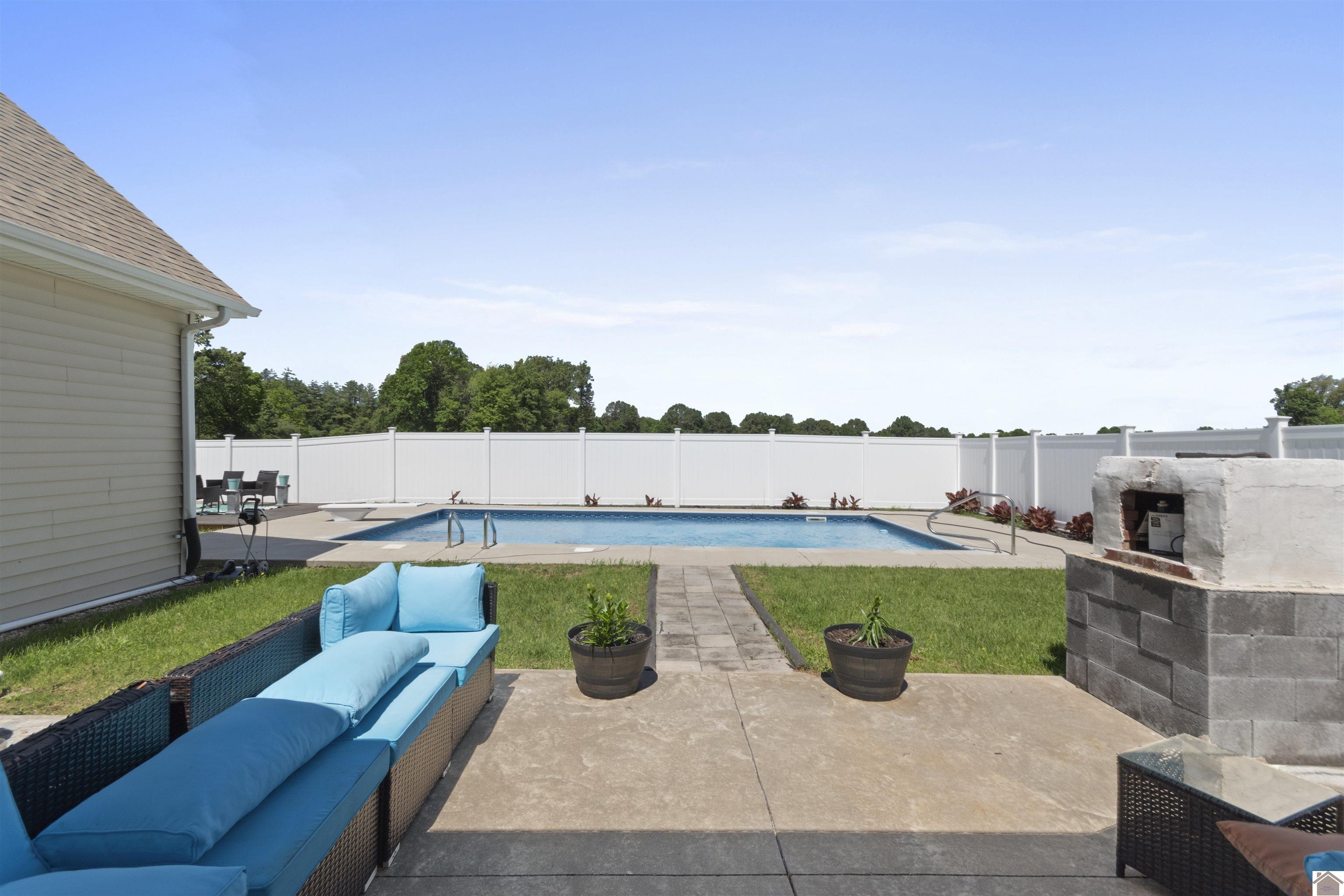 115 Pinewood Trail