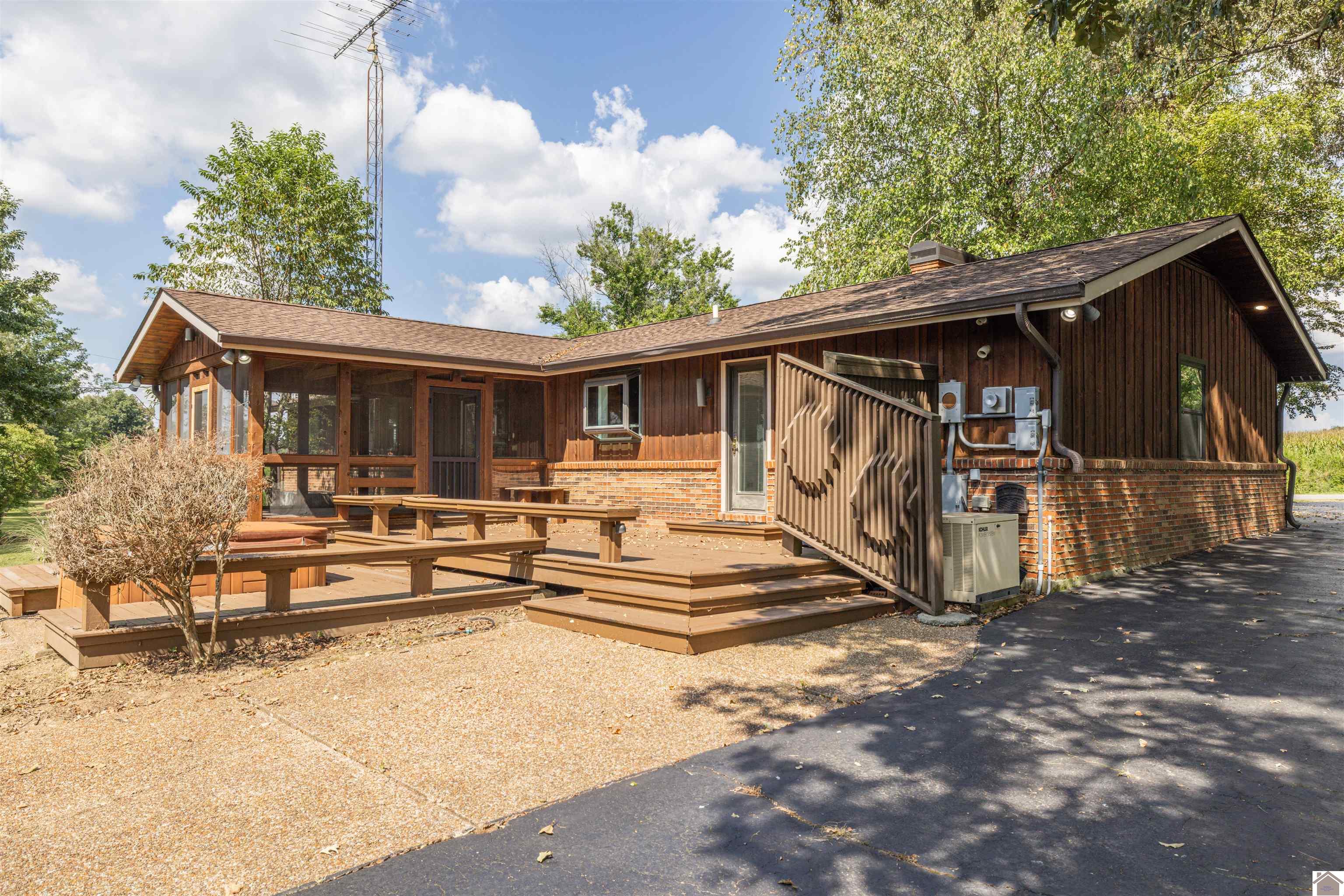 2585-B Crossland Road