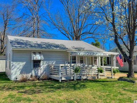 609 S 9th Street Murray KY 42071