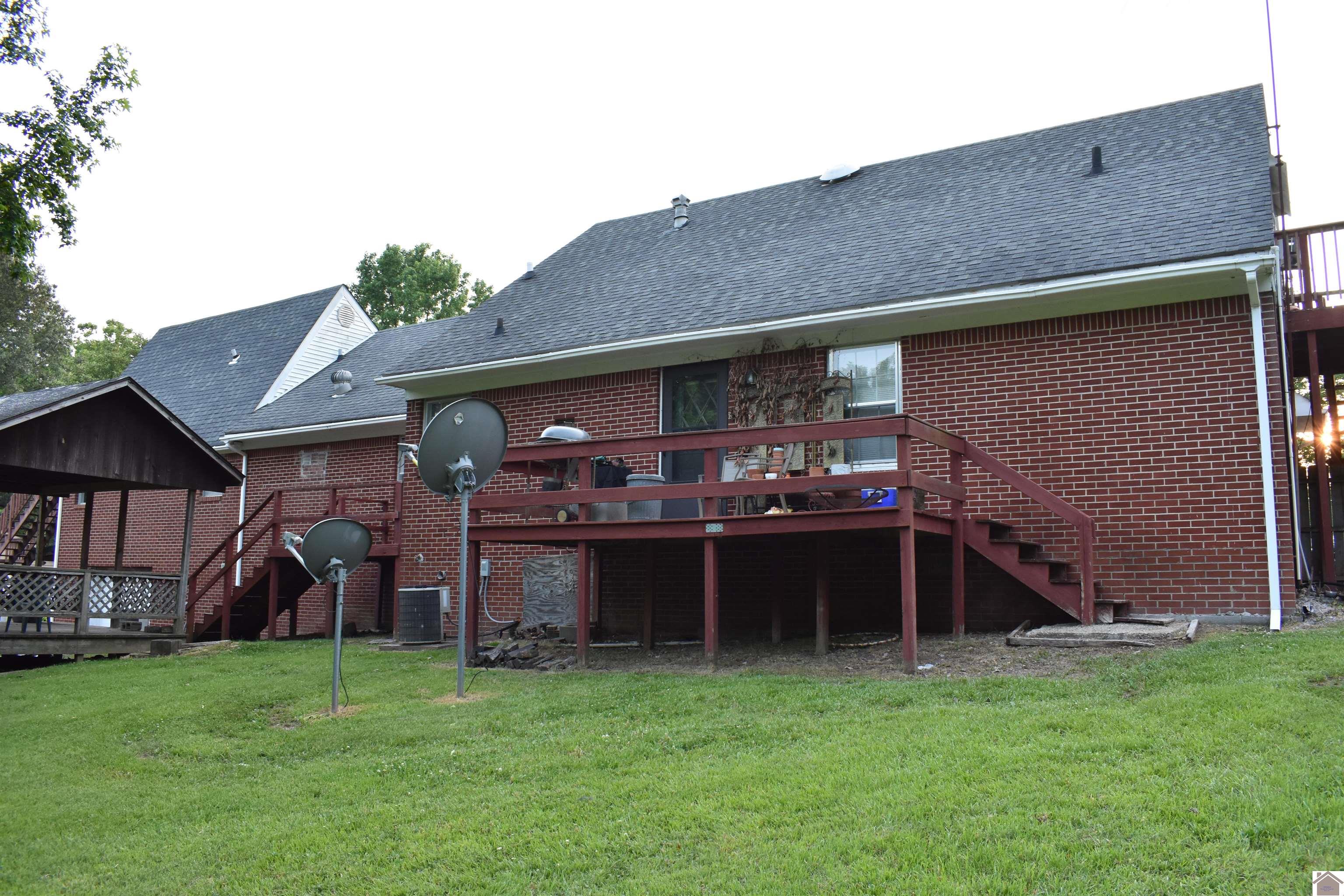 200 Crestview Drive