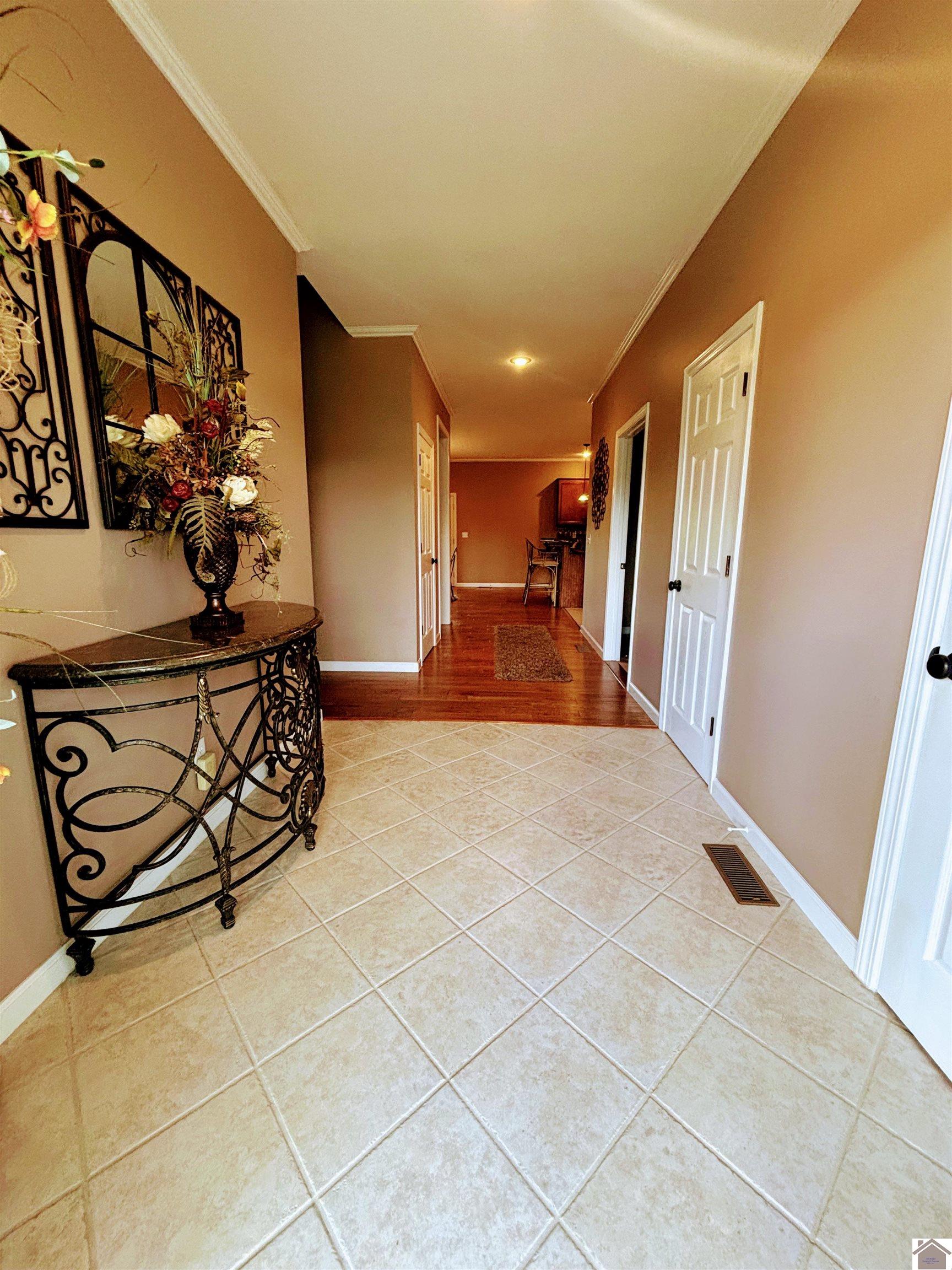 101 Bluebird Rd