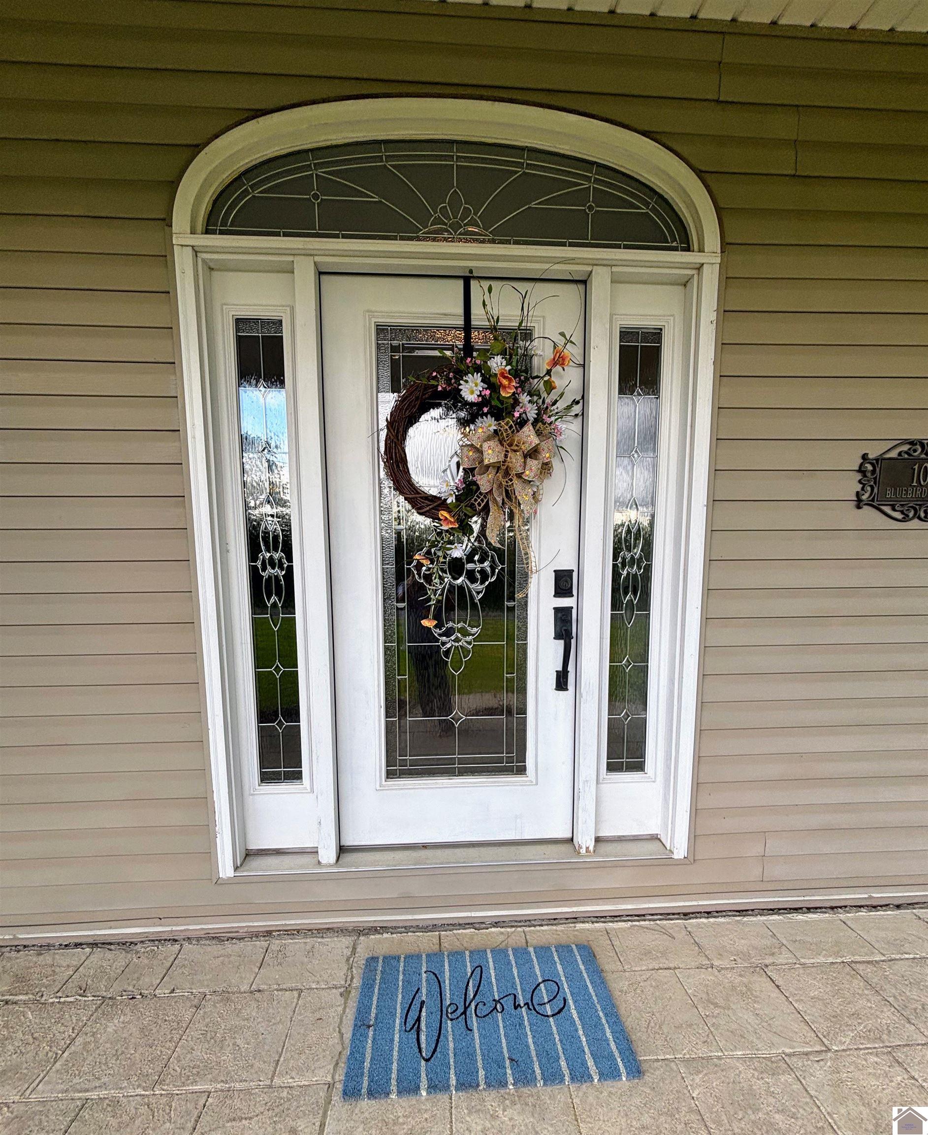 101 Bluebird Rd