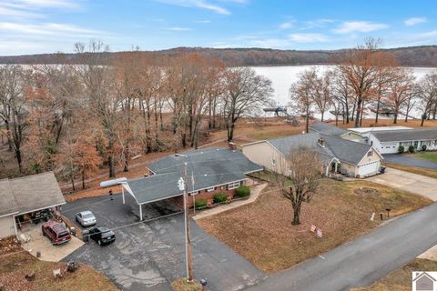 38 Elmhurst Lane Murray KY 42071