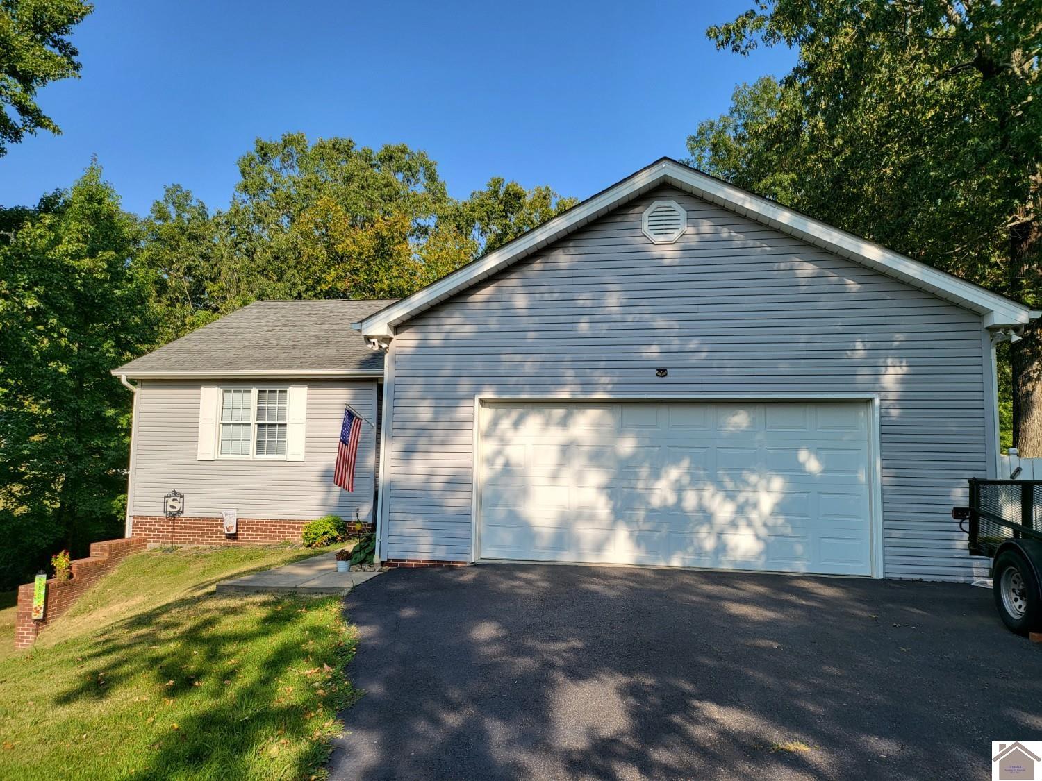 265 Green Oaks Ln