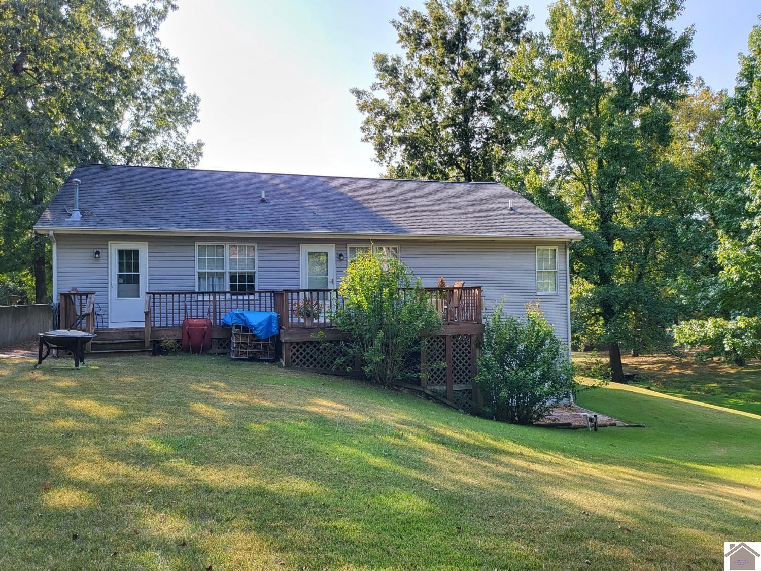 265 Green Oaks Ln