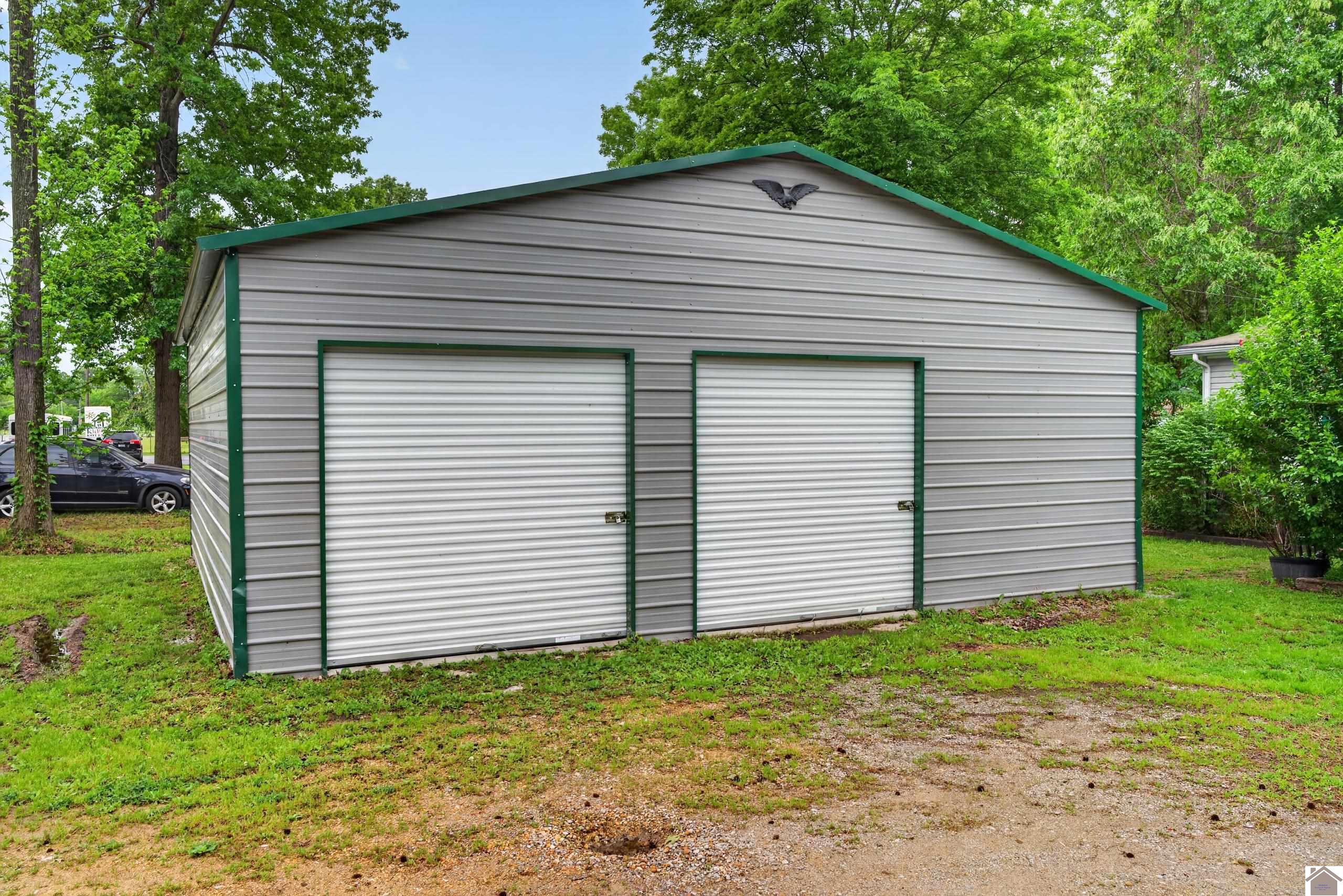 1911 Husband Road