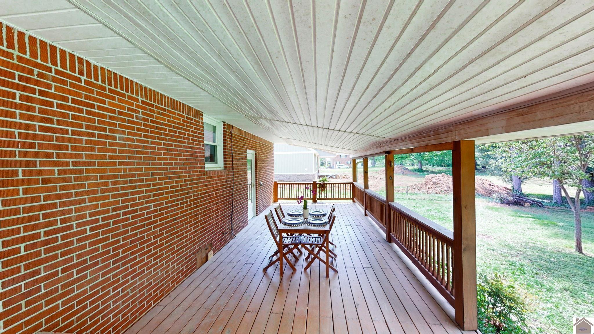 411 N 18th
