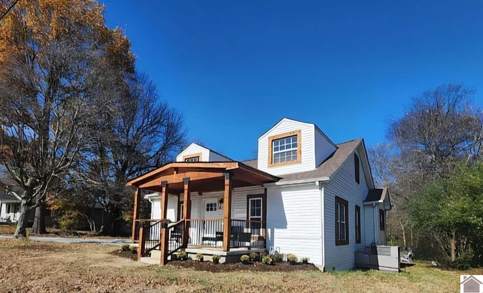 Photo 1 of 40 — 114 Spruce Street, Murray, KY 42071