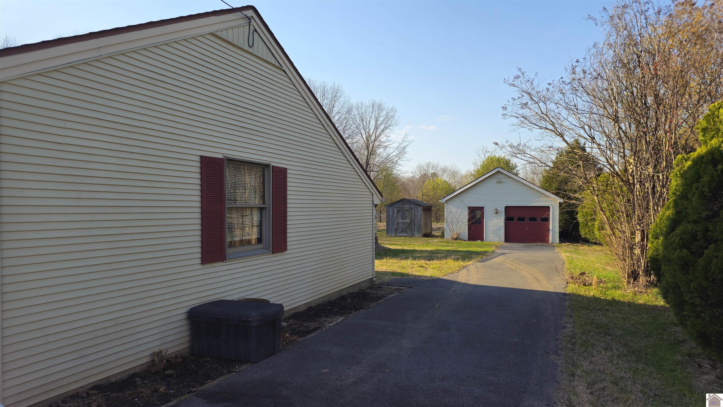 4678 W US Highway 68