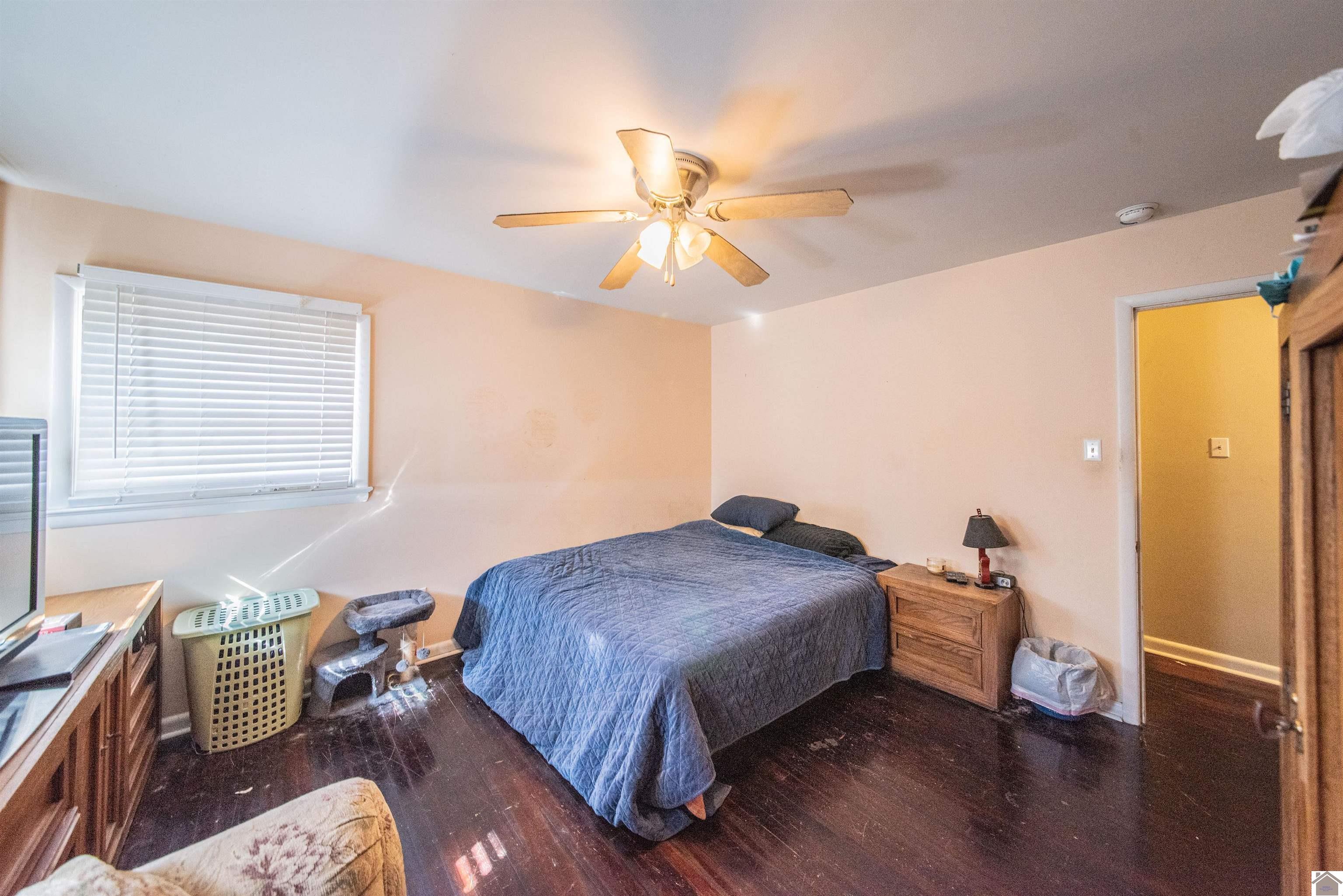 3201 Buckner