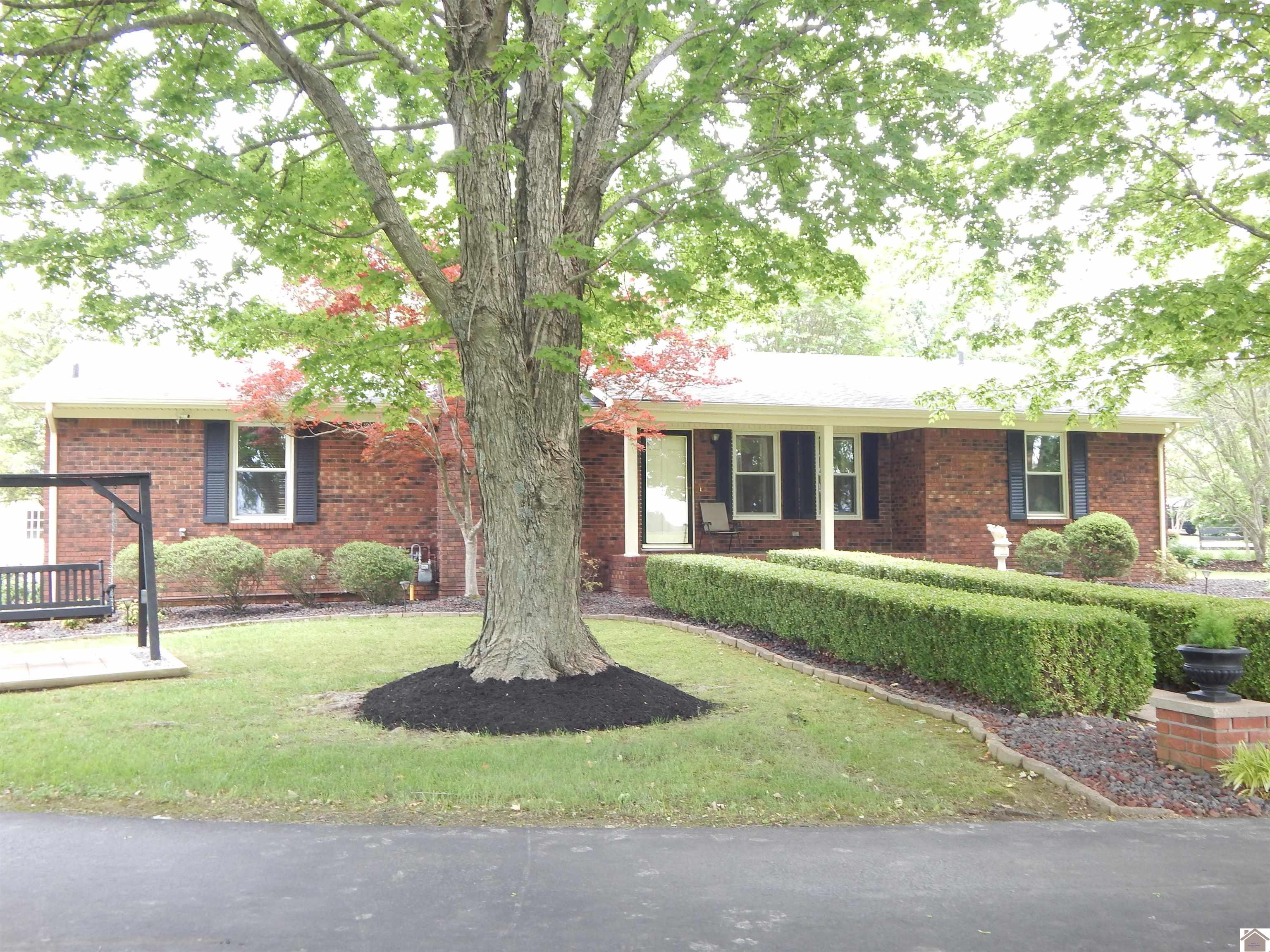 60 COLE LN