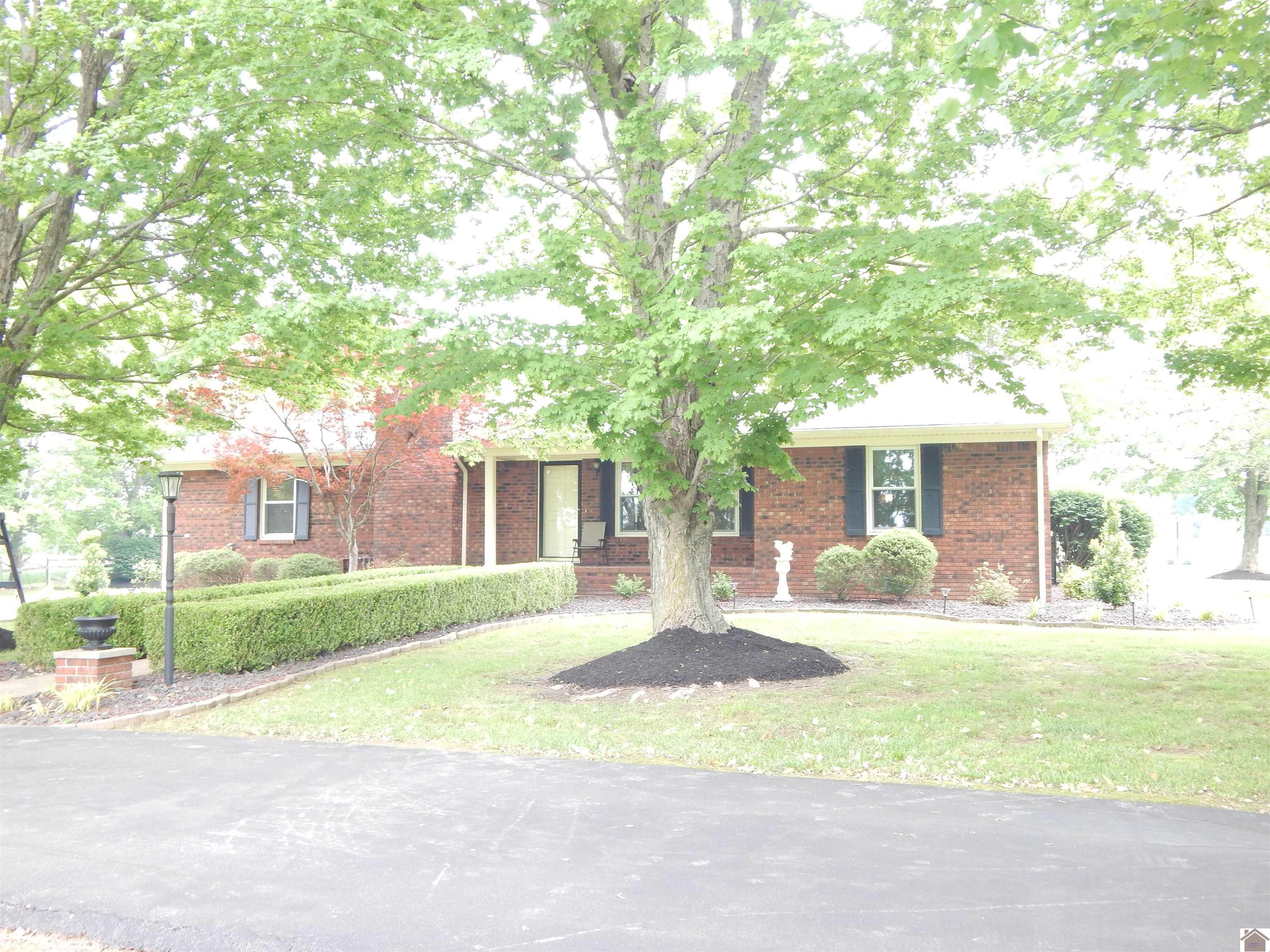 60 COLE LN