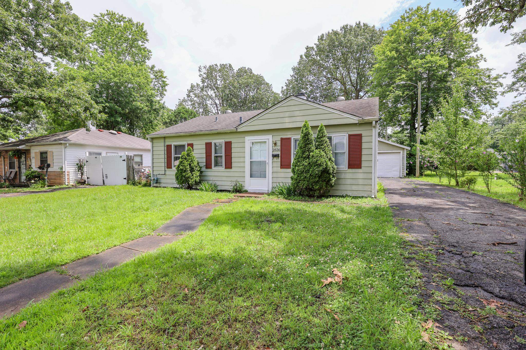 2836 Cornell
