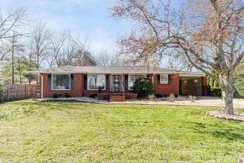 703 Chestnut St Murray KY 42071