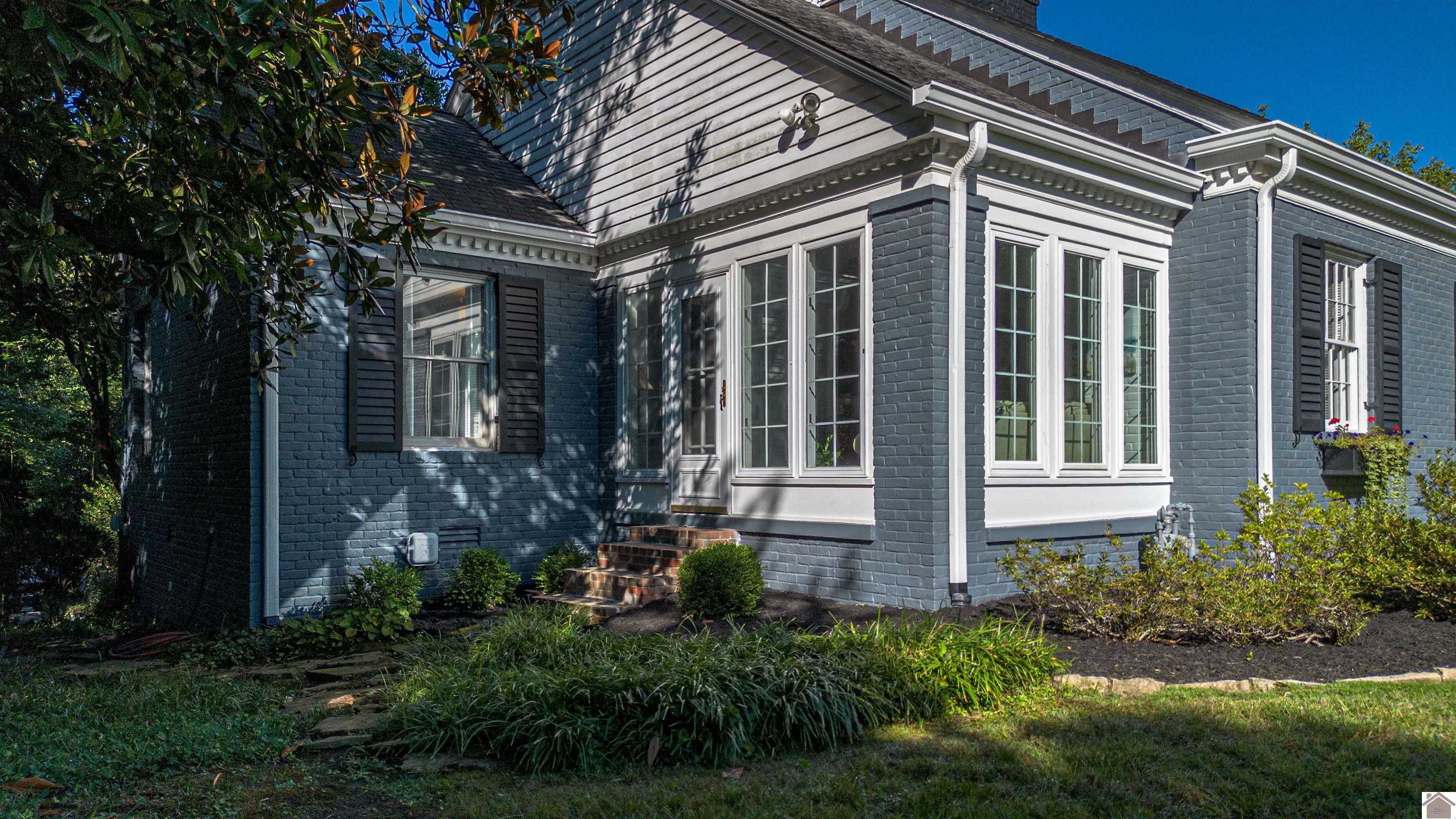 249 Valley Rd