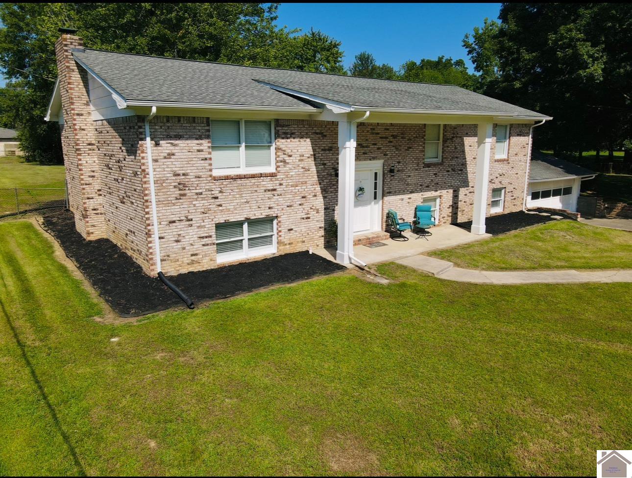 147 Edwards Dr.
