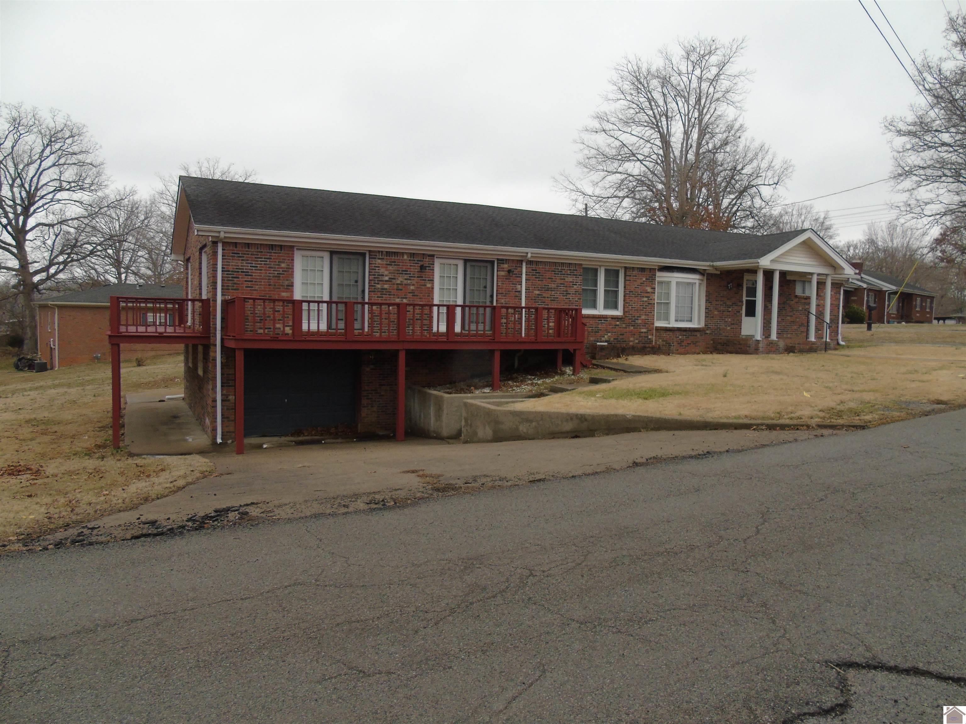 Photo 1 of 13 — 77 Lincoln, Cadiz, KY 42211