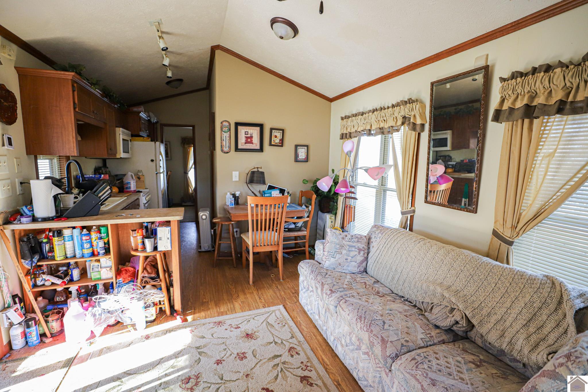 250 Captian Morgan Rd