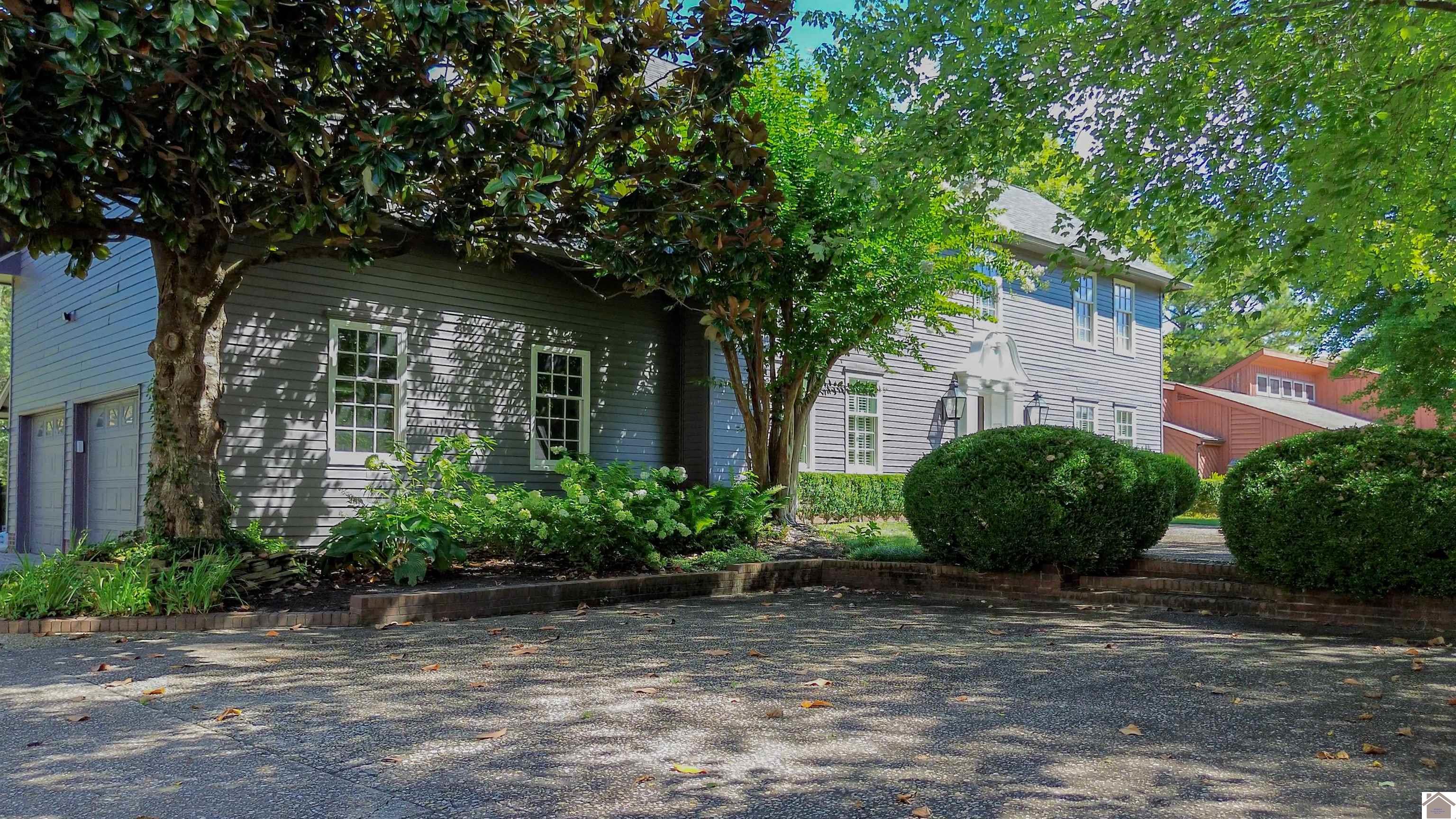 200 Troon Road