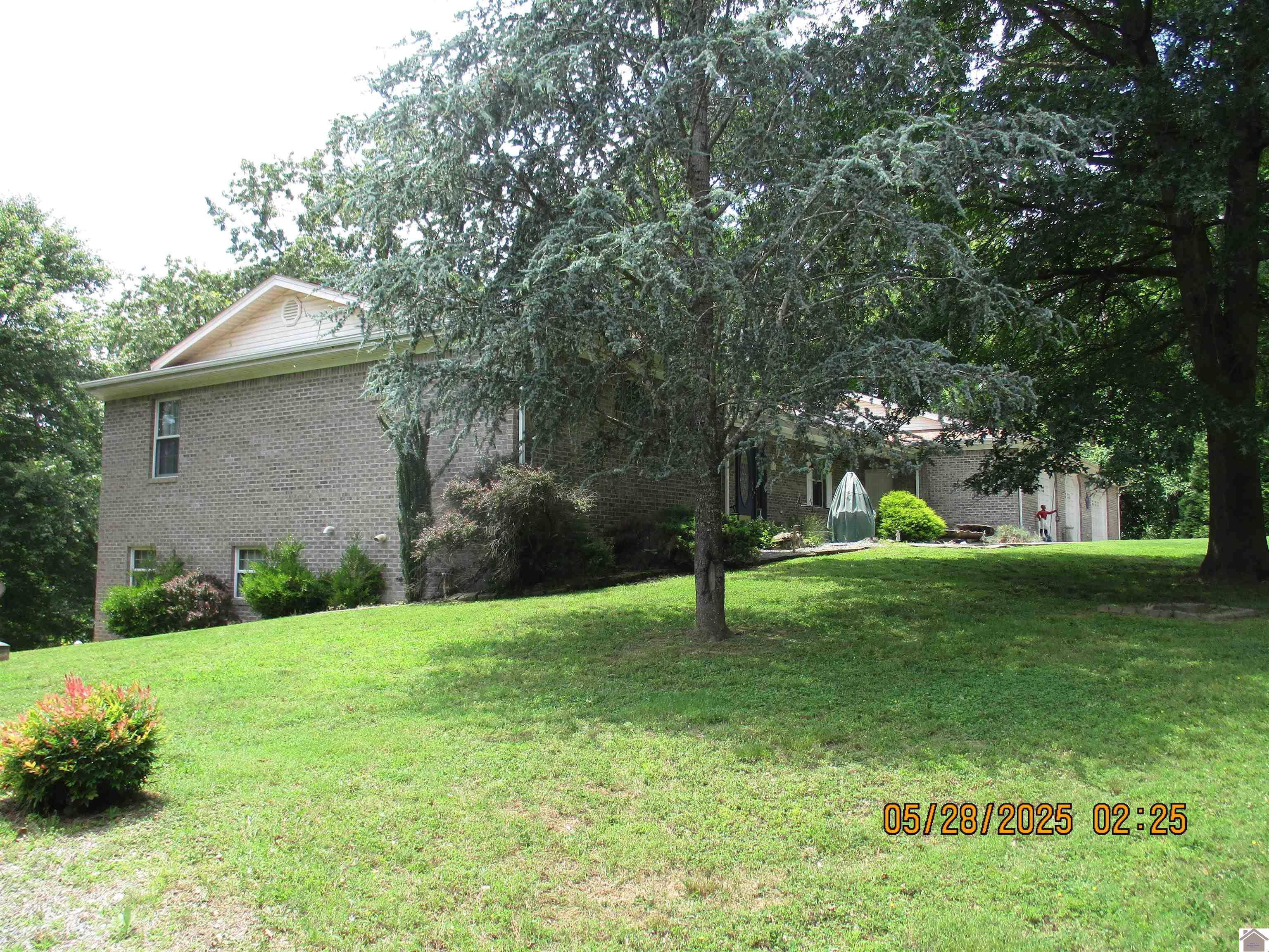 839 Summit Point