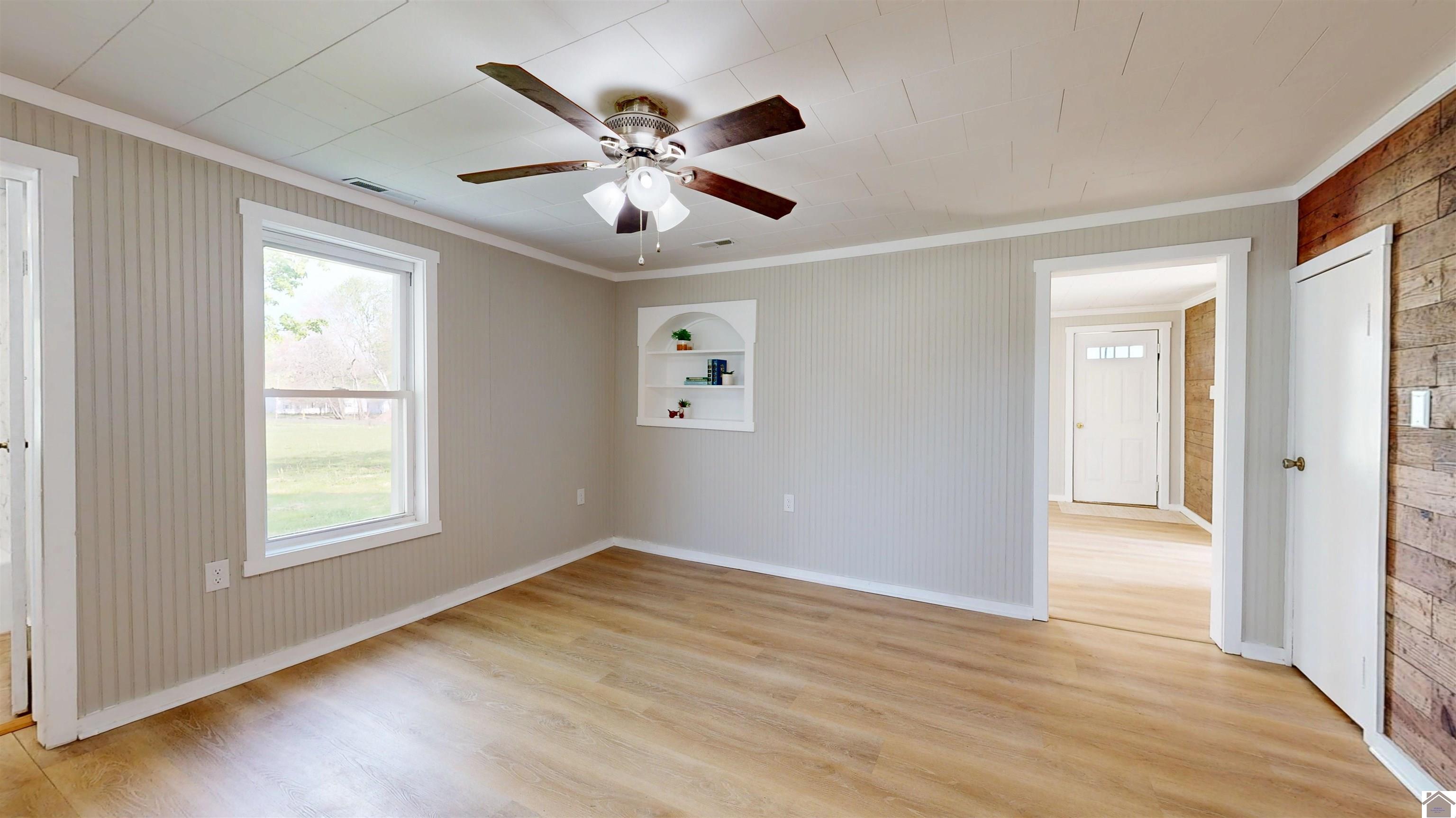 12800 Woodville Road