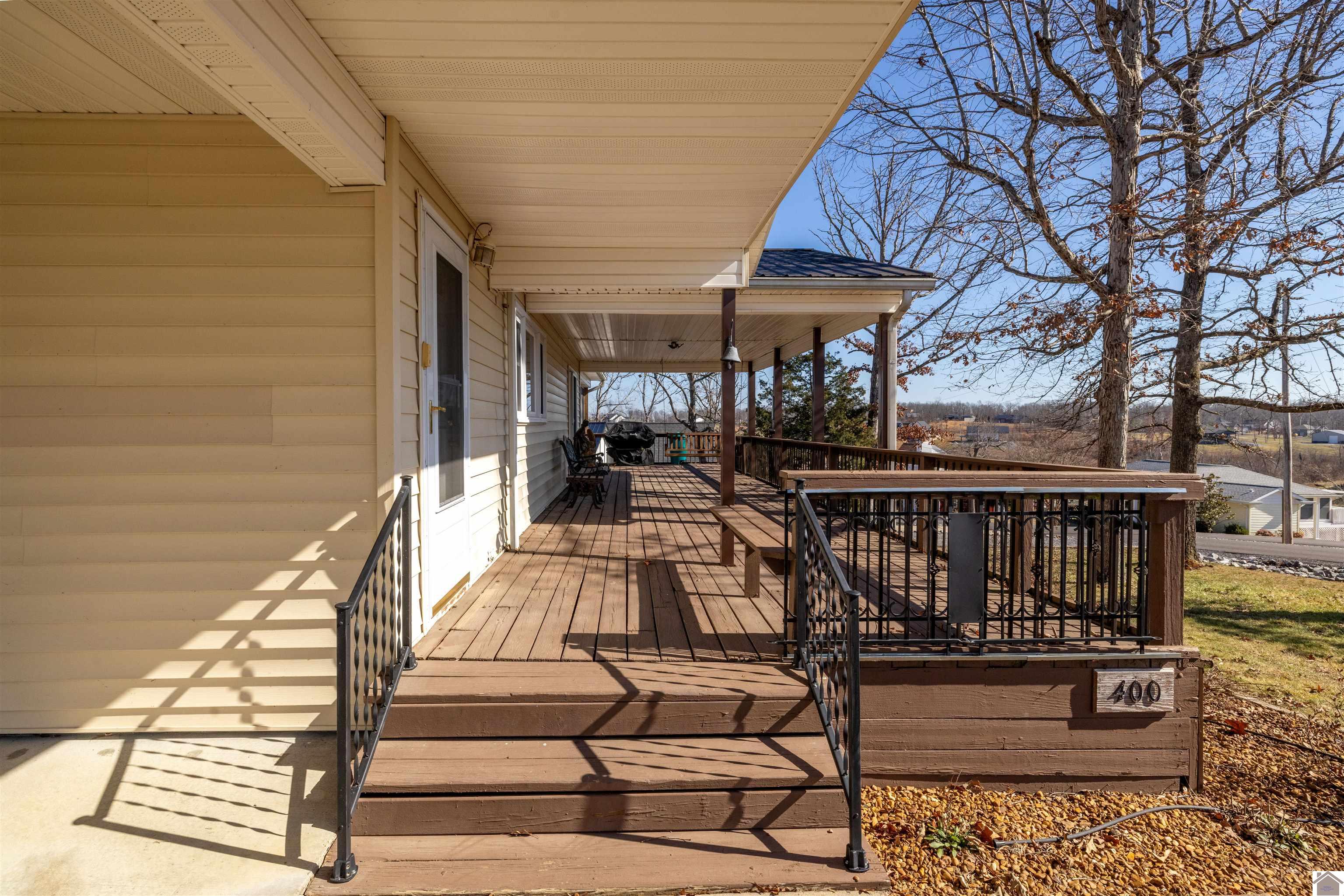 400 Cambridge Shores Dr