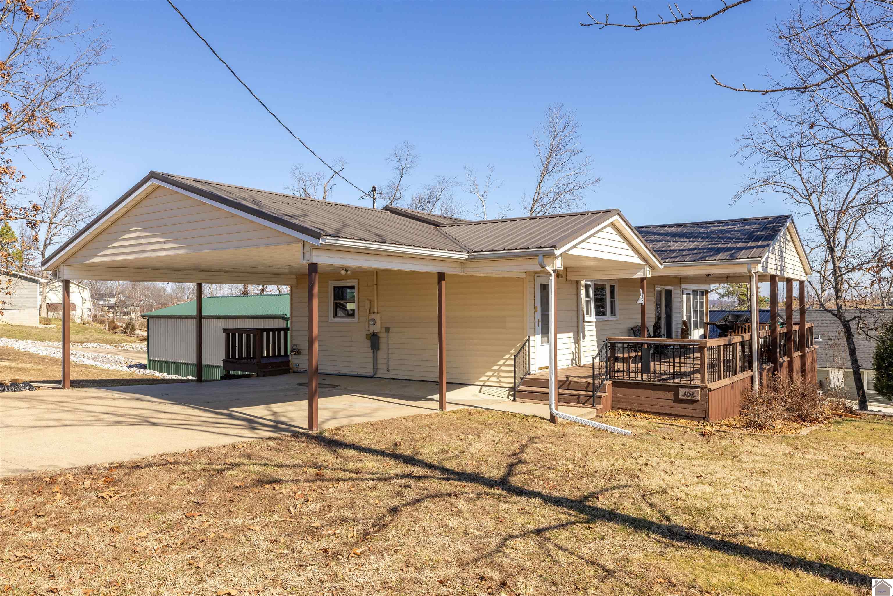 400 Cambridge Shores Dr