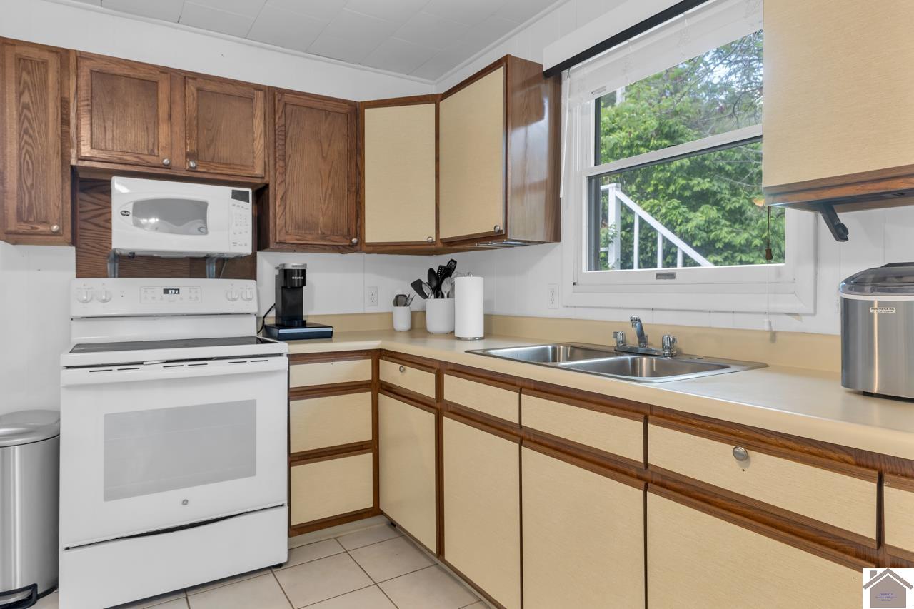 73 Bayshore Drive