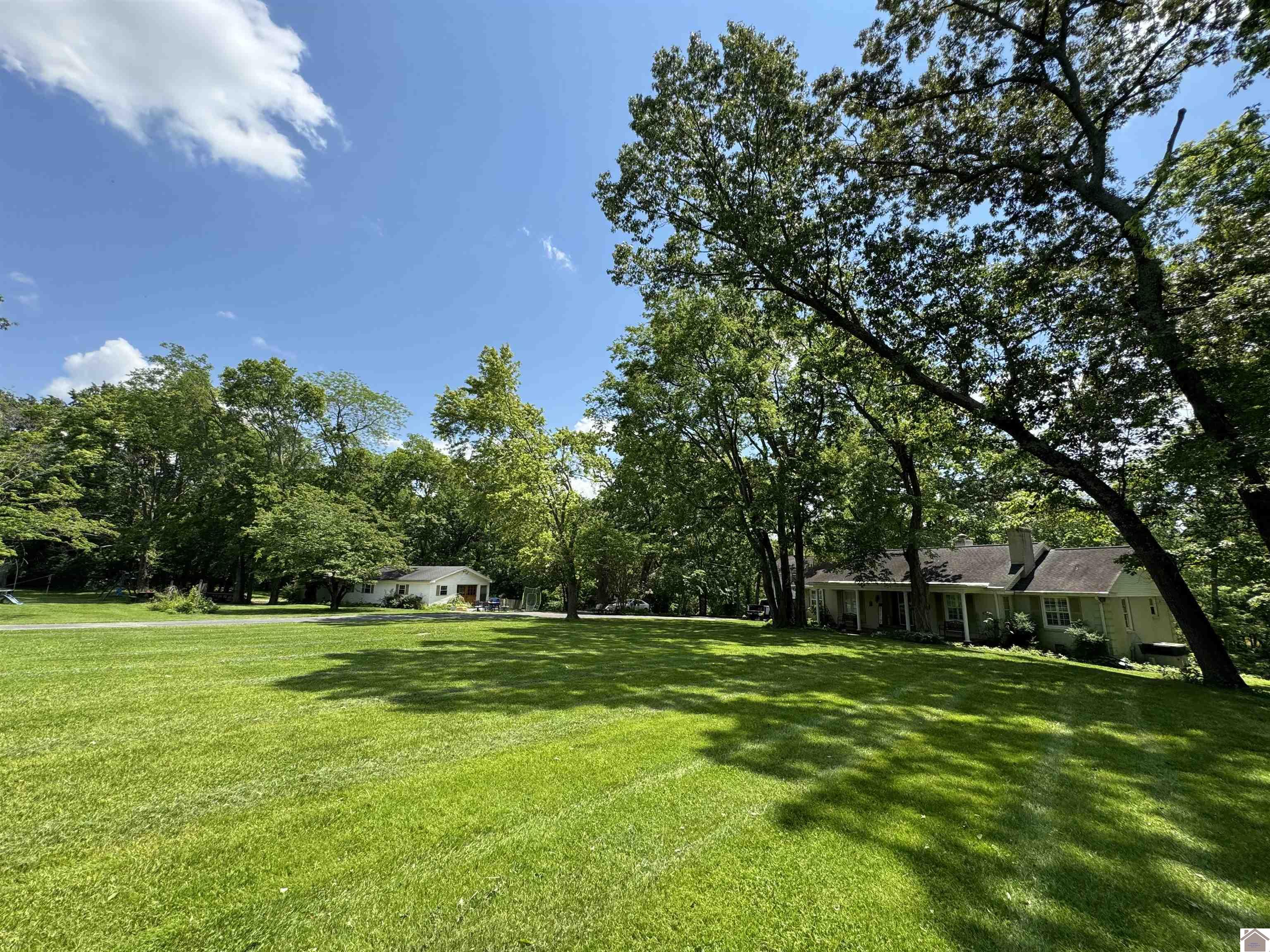4996 Riverbend Rd.