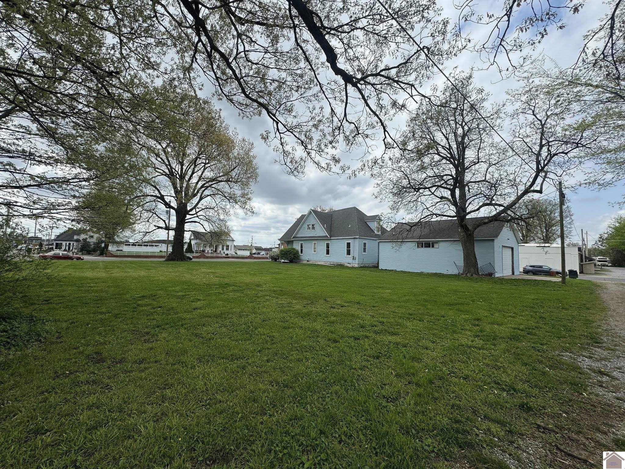 1049 Jefferson