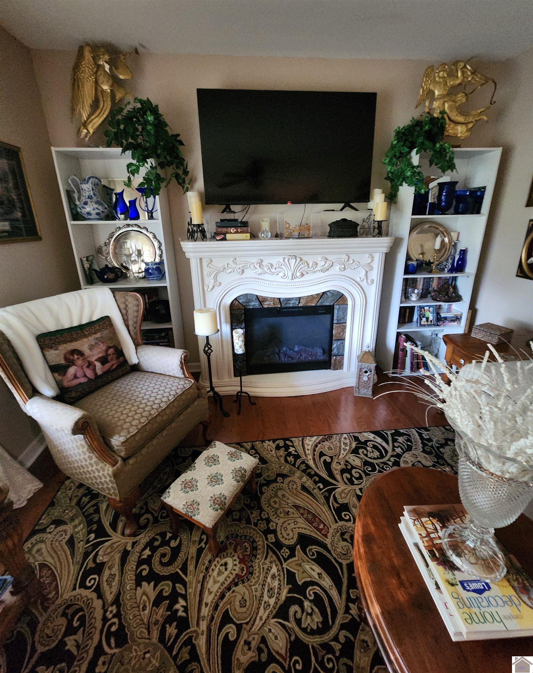 811 Guthrie Drive