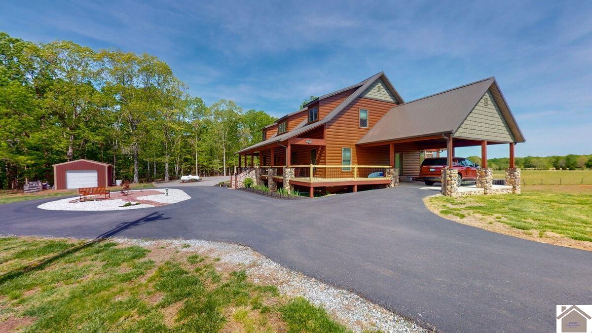 3210 Douglas Road